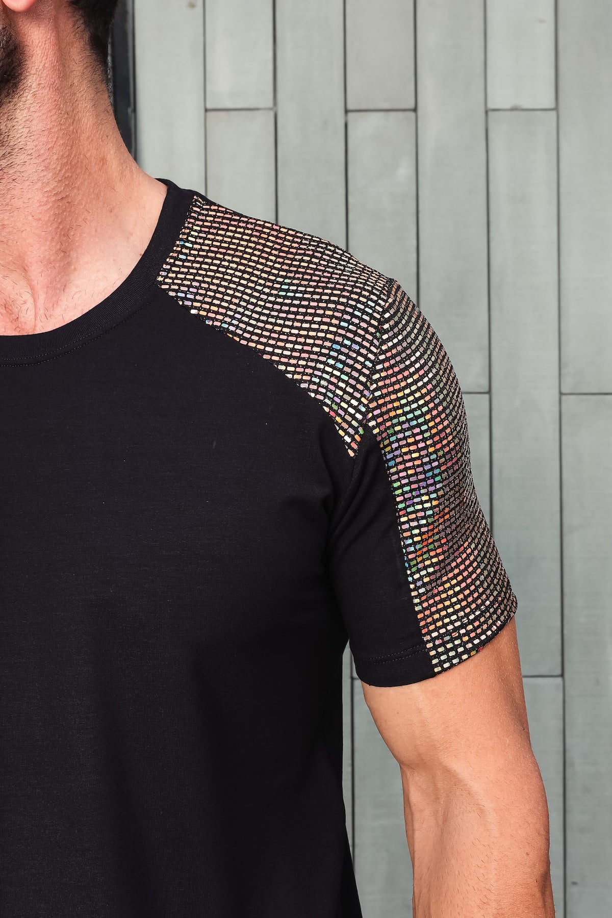 Camiseta Masculina em Viscolycra Mangas Paetê Brunella