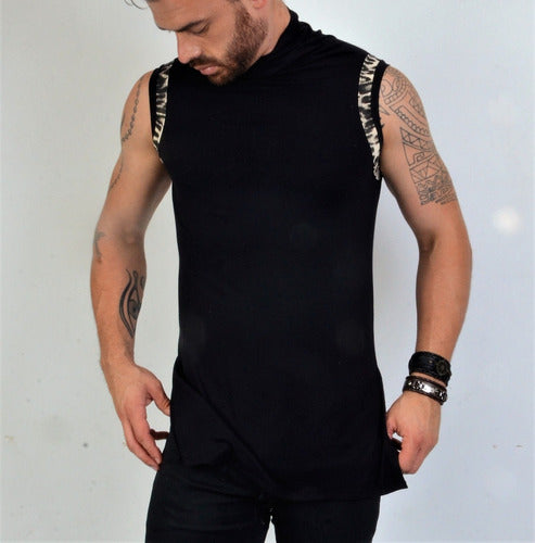 Regata Masculina Preta Long Fit com Detalhe