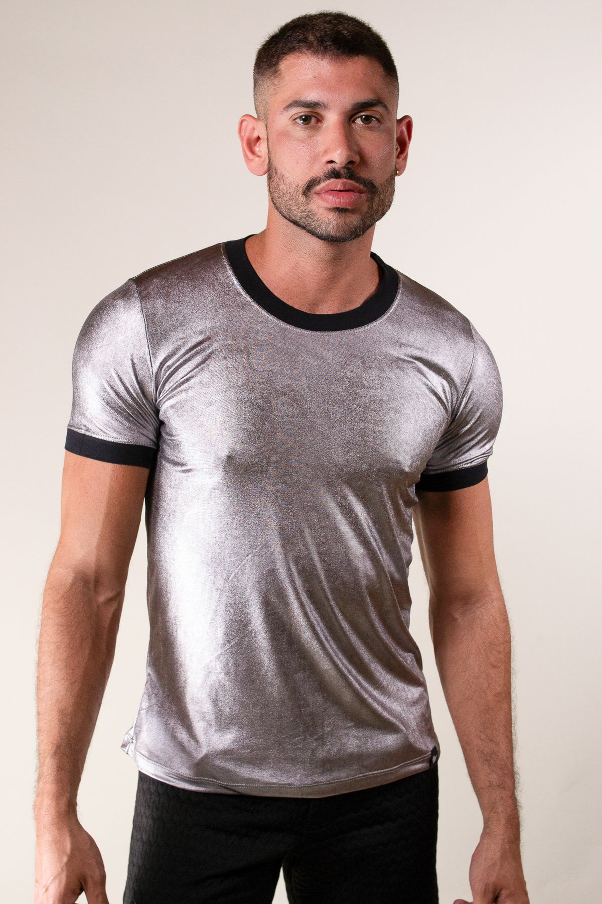 Camiseta Masculina Malha Metalizada Prateada