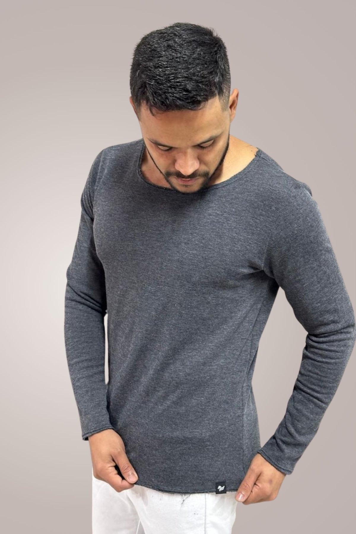 Camiseta Masculina Manga Longa em Moletinho Cinza