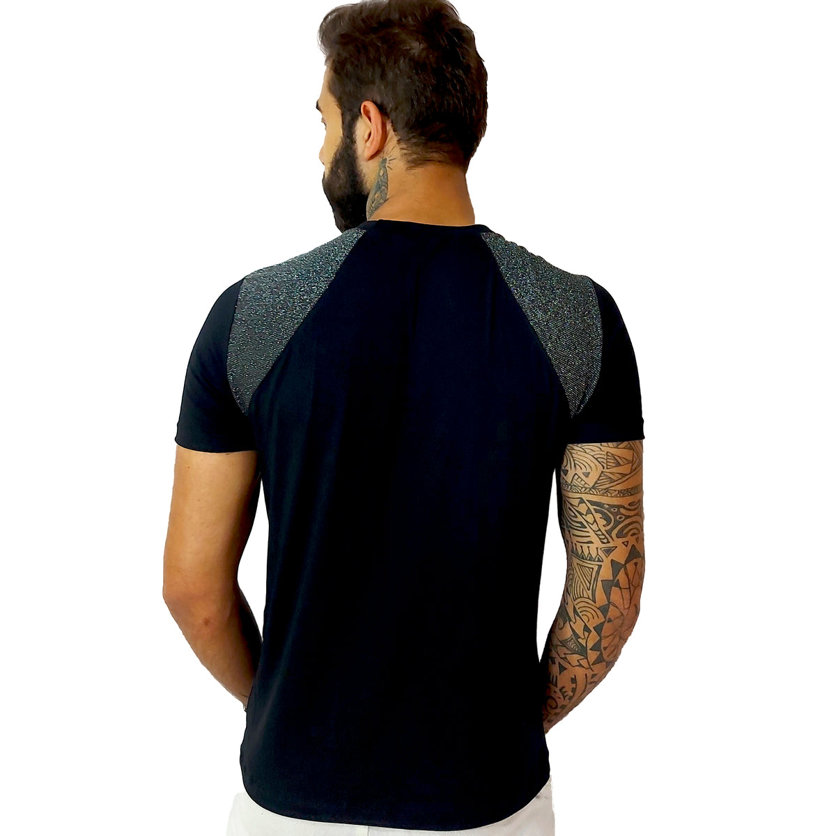 Camiseta Masculina em Viscolycra Detalhe Frente e Ombros