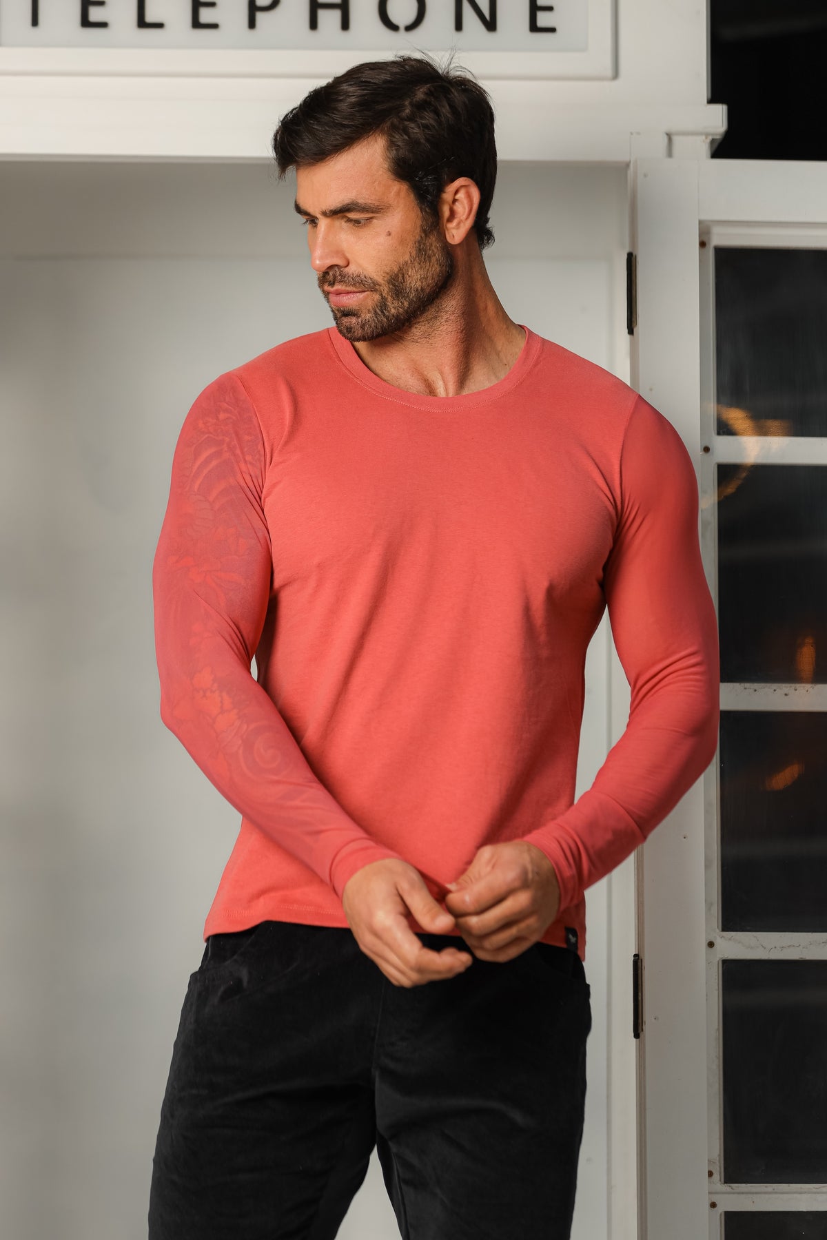 Camiseta Masculina Manga Longa Goiaba com Mangas em Tule
