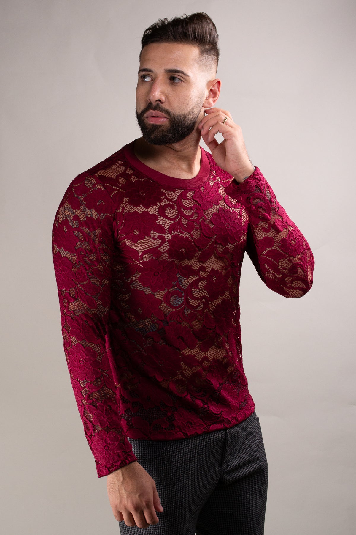 Blusa Masculina Jotavê Manga Longa em Renda Floral Bordô