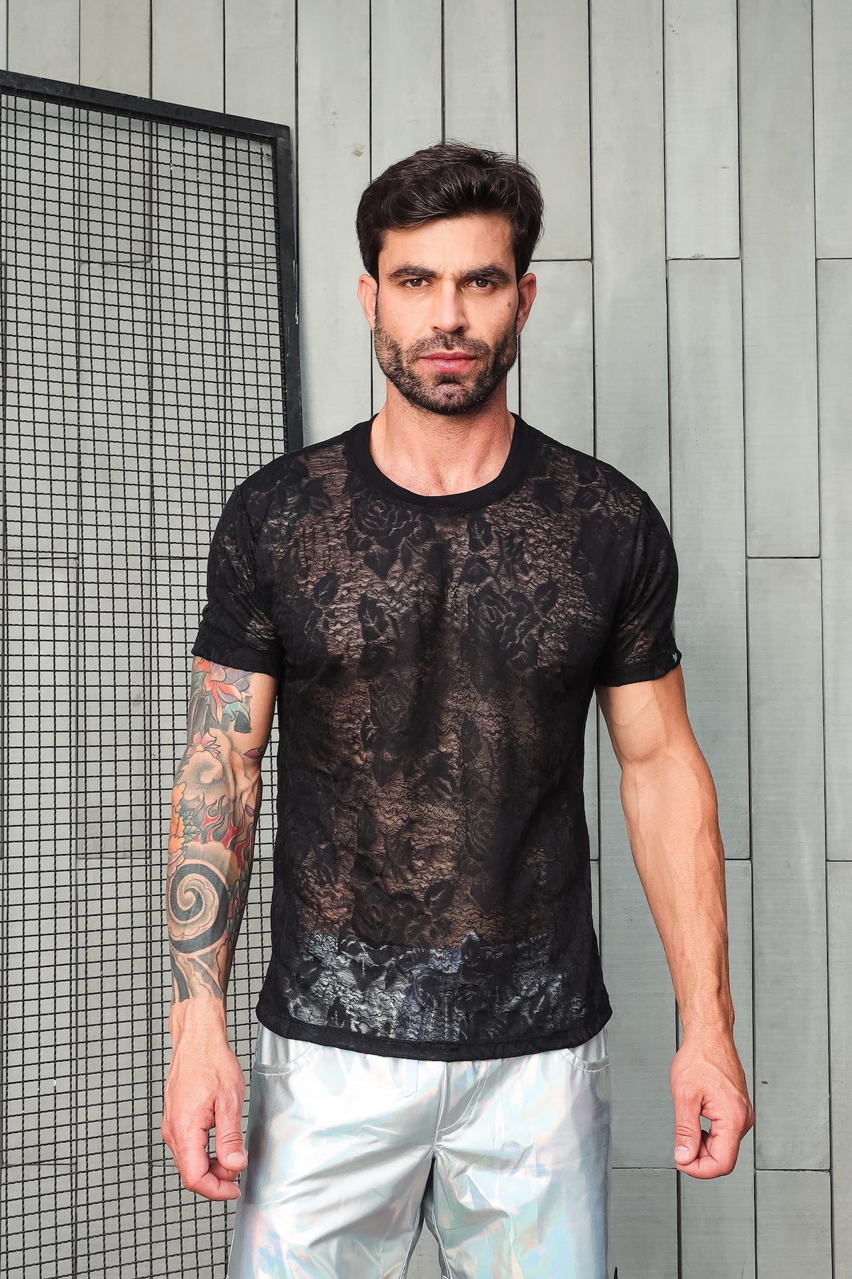 Camiseta em Renda Devore Floral