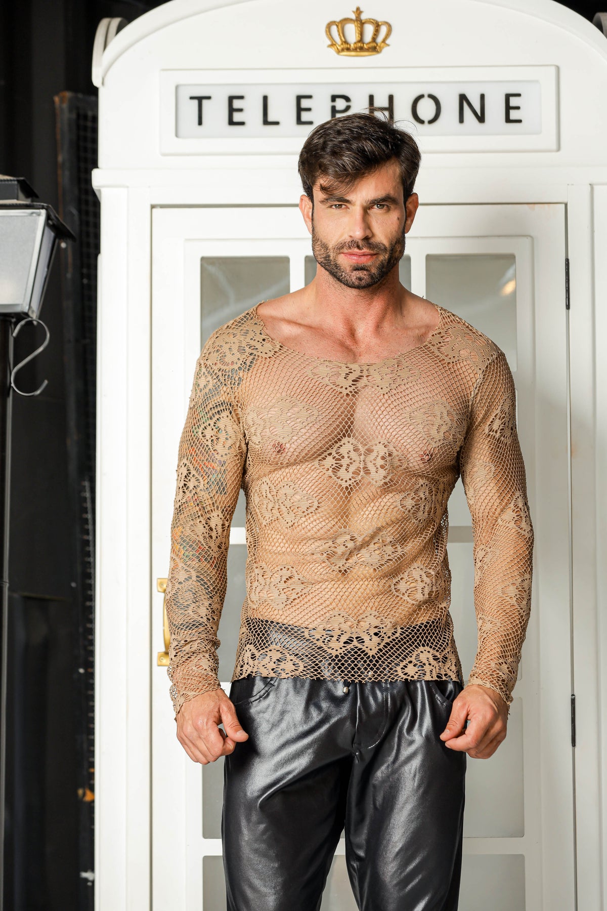 Camiseta Masculina Manga Longa Gola Canoa em Arrastão Floral