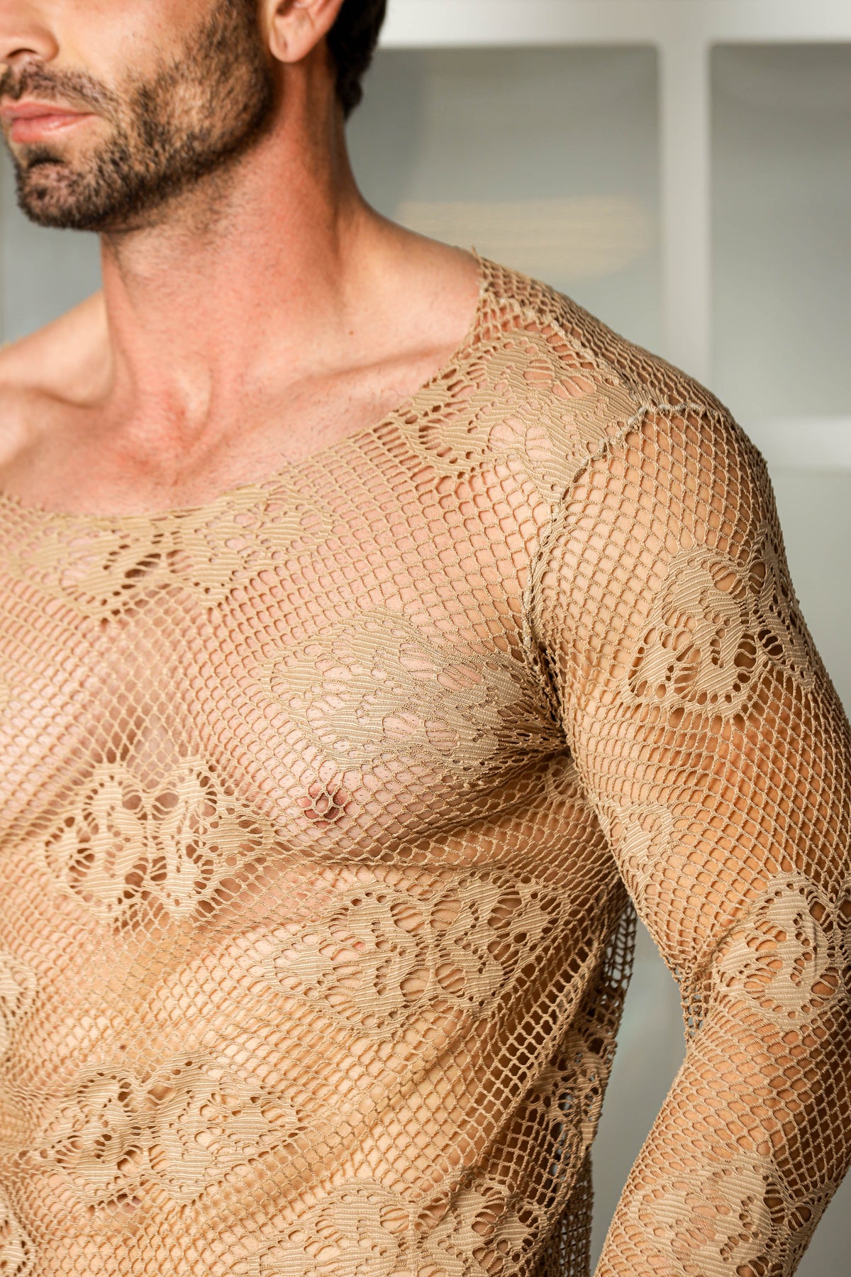 Camiseta Masculina Manga Longa Gola Canoa em Arrastão Floral