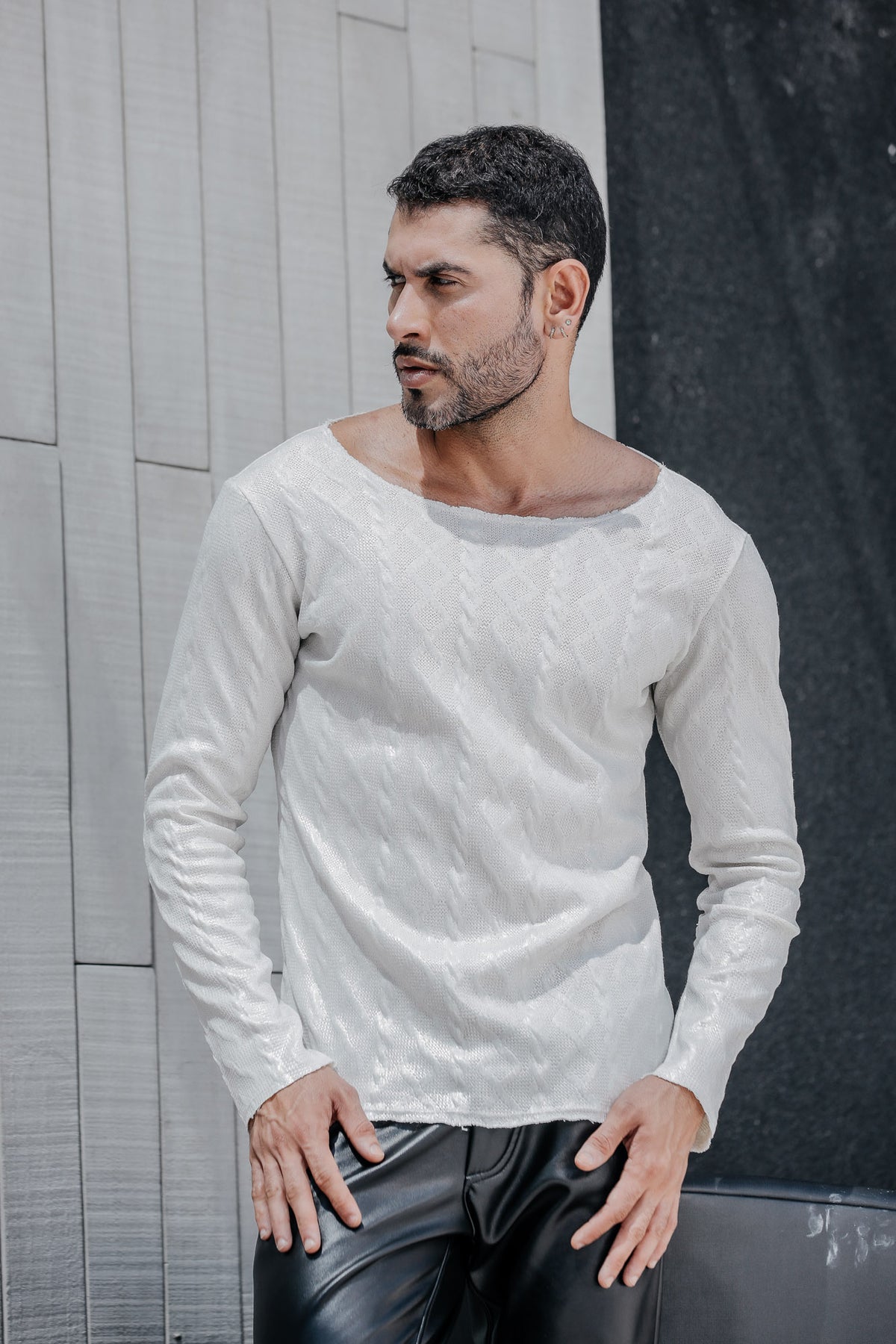 Camiseta Masculina Manga Longa em Tricô Resinado