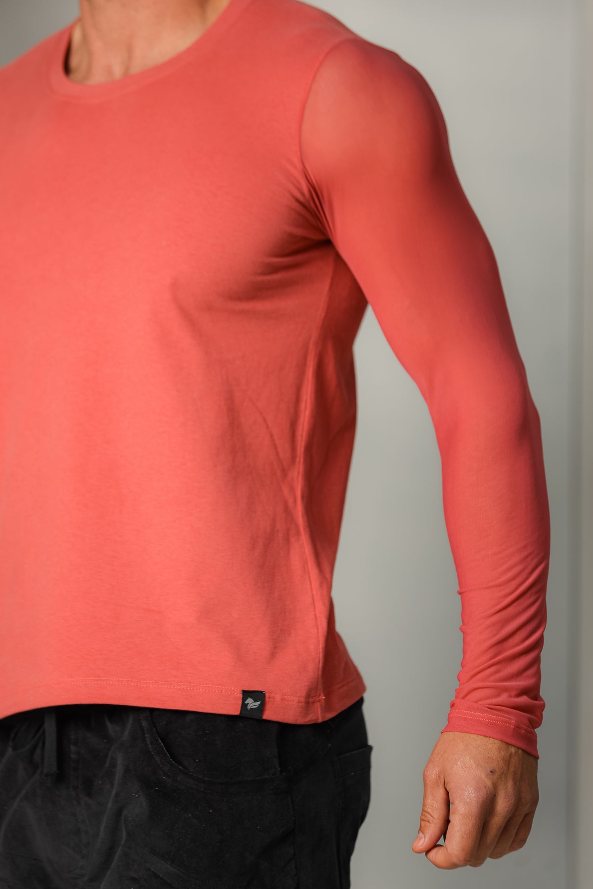 Camiseta Masculina Manga Longa Goiaba com Manga em Tule