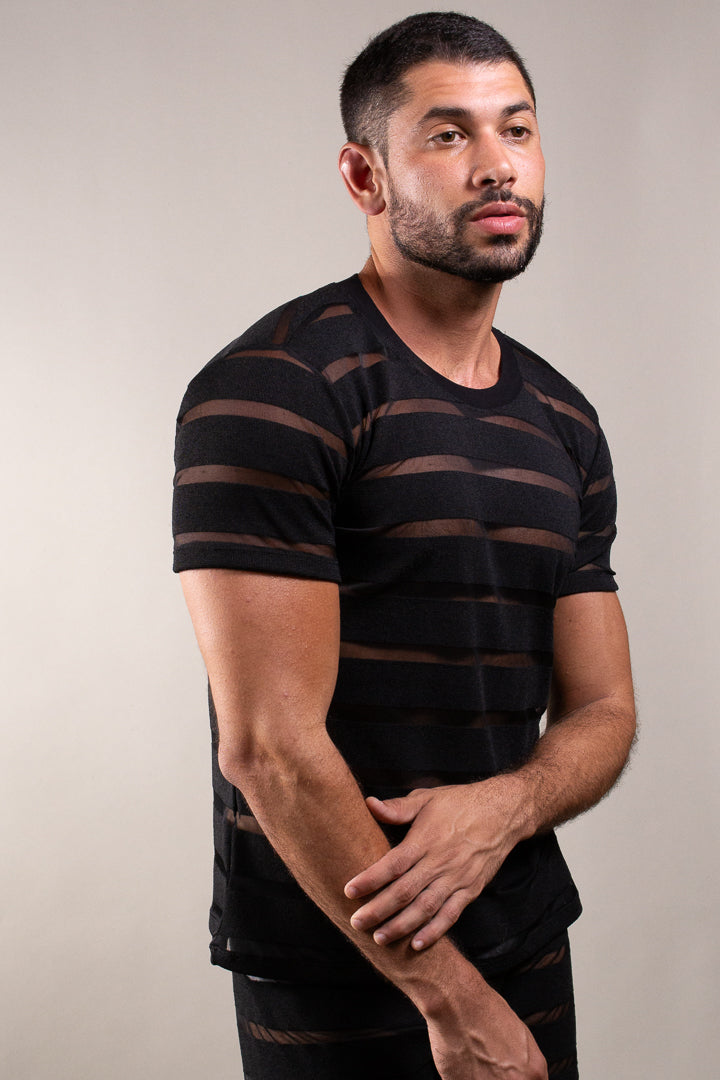 Conjunto Masculino Camiseta e Short em Malha Listrada