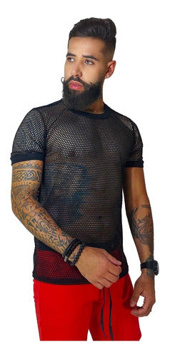 Camiseta Masculina em Arrastão