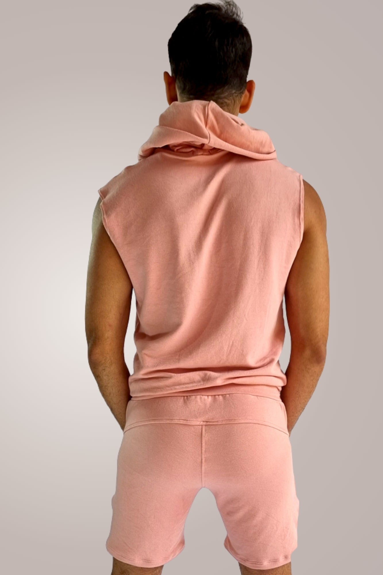 Macaquinho Masculino Modelo Machão Rosa com Capuz