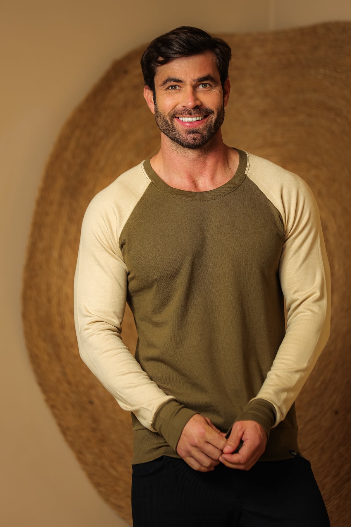 Suéter Masculino Moletinho Verde Mangas Bege