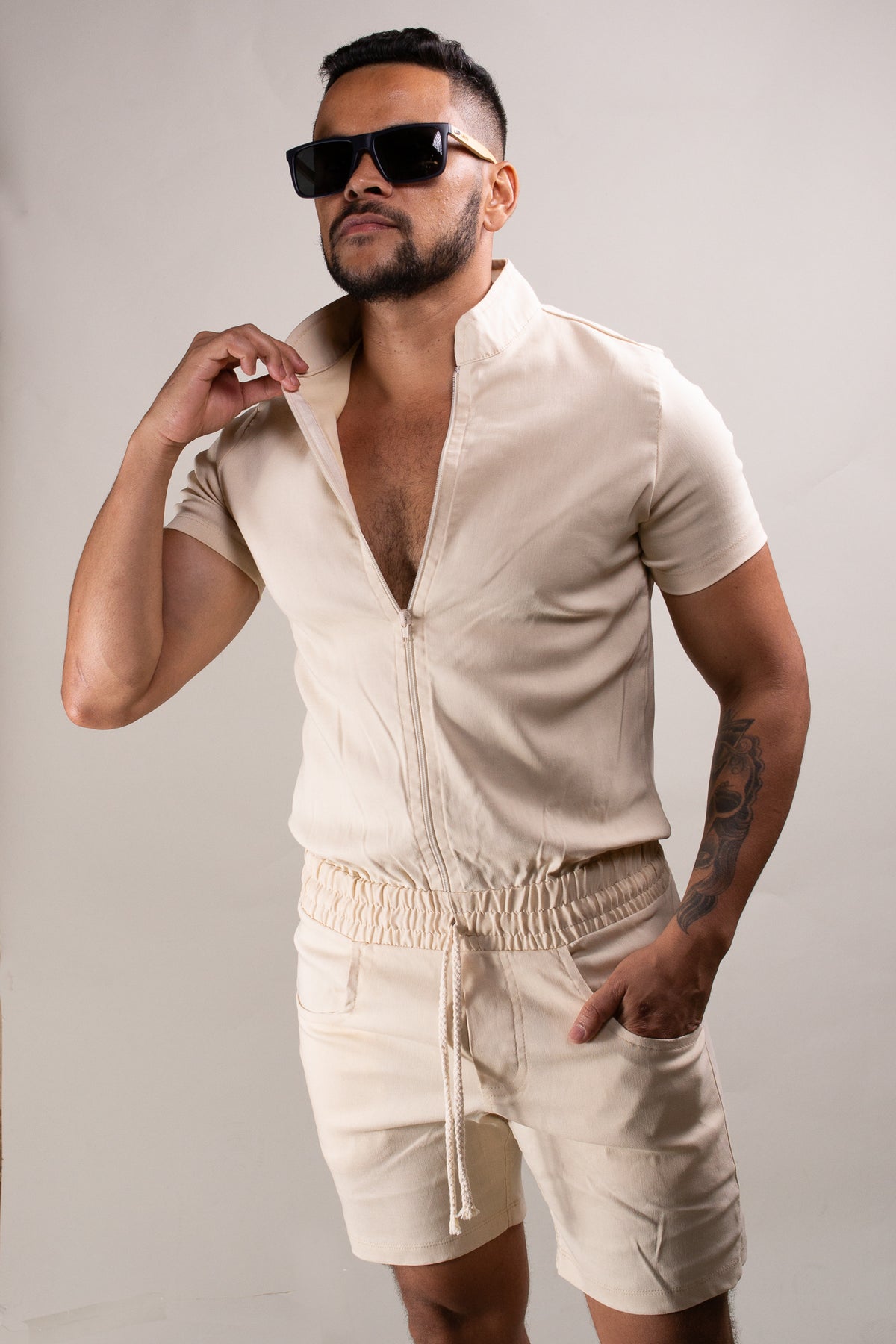 Macaquinho Masculino em Bengaline Bege