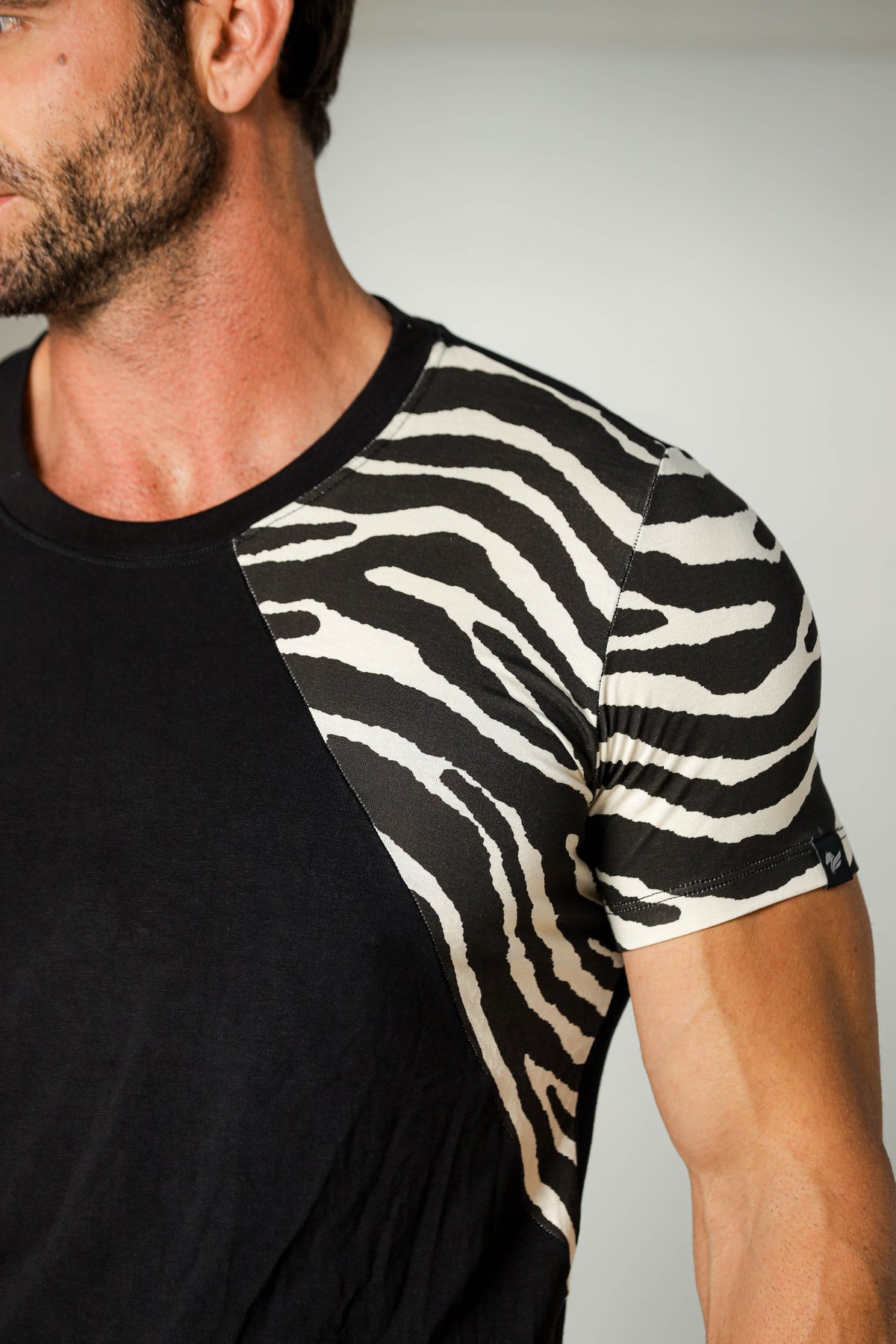 Camiseta Masculina Viscolycra Detalhe Zebra