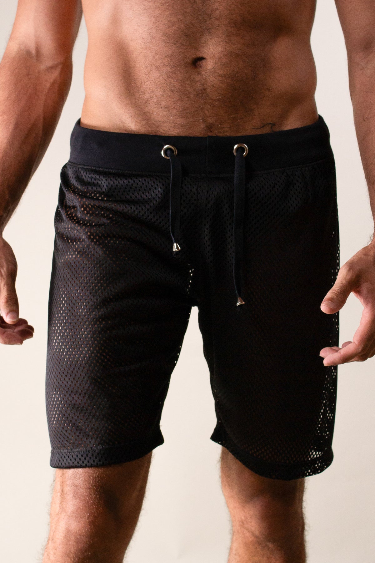 Bermuda Masculina Jotavê Preta em Tela