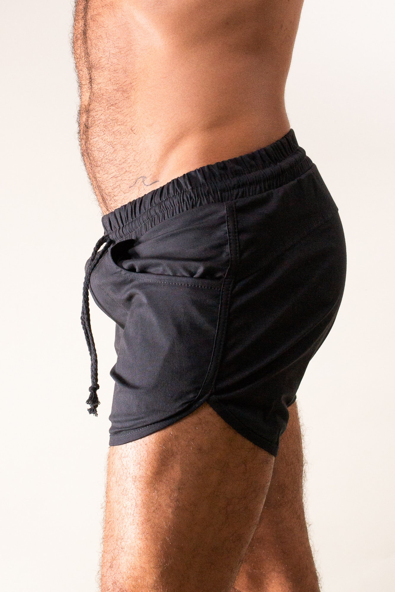 Short Masculino Modelo Fit em Tricoline Preto
