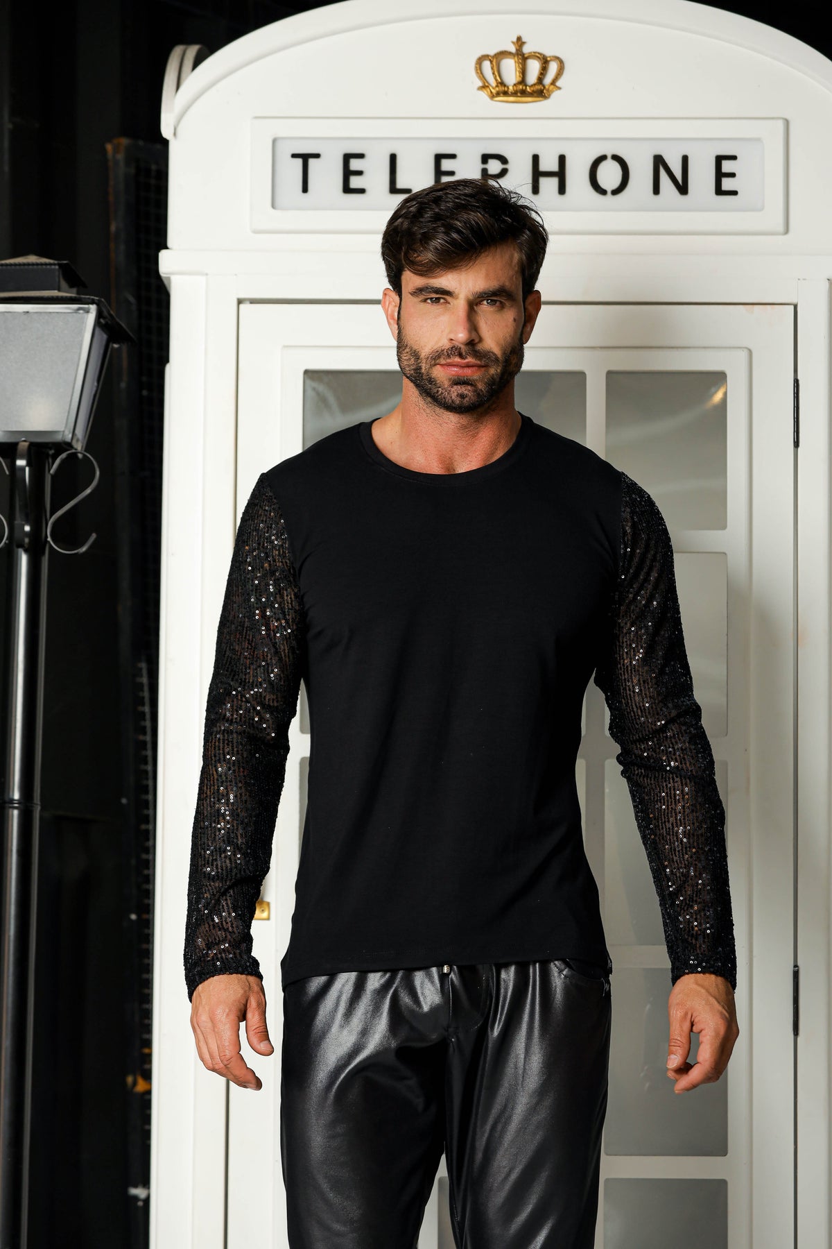 Camiseta Masculina em Viscolycra com Manga Longa em Paetê