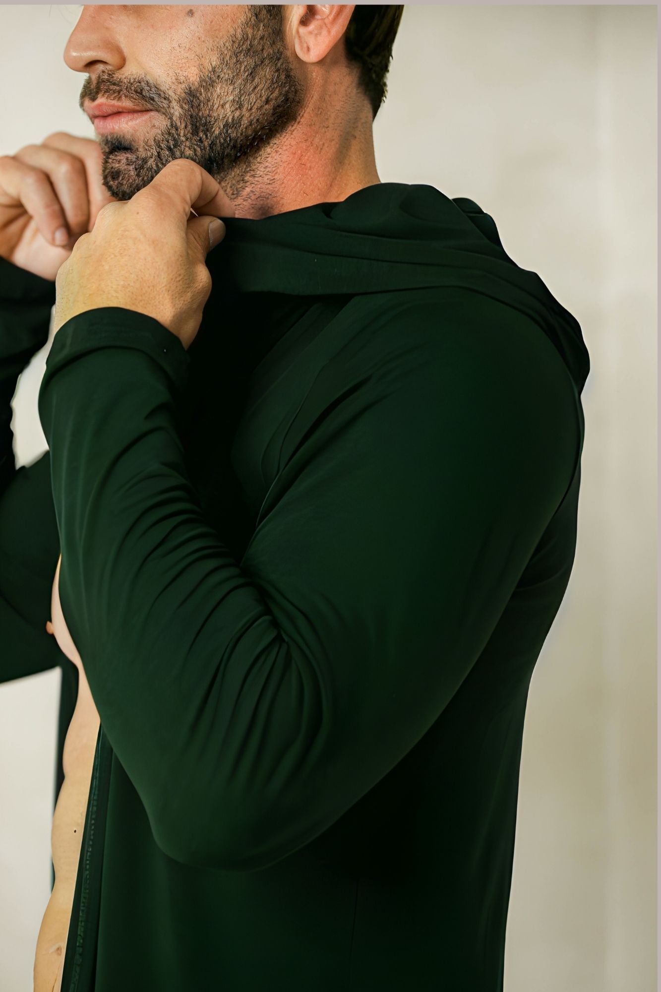 Cardigan Masculino em Viscolycra Preto com Capuz