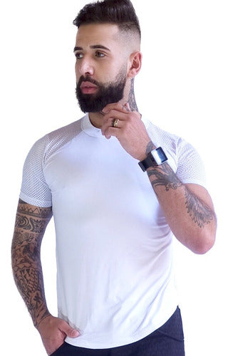 Camiseta Masculina Barra Arredondada Costa em Tela