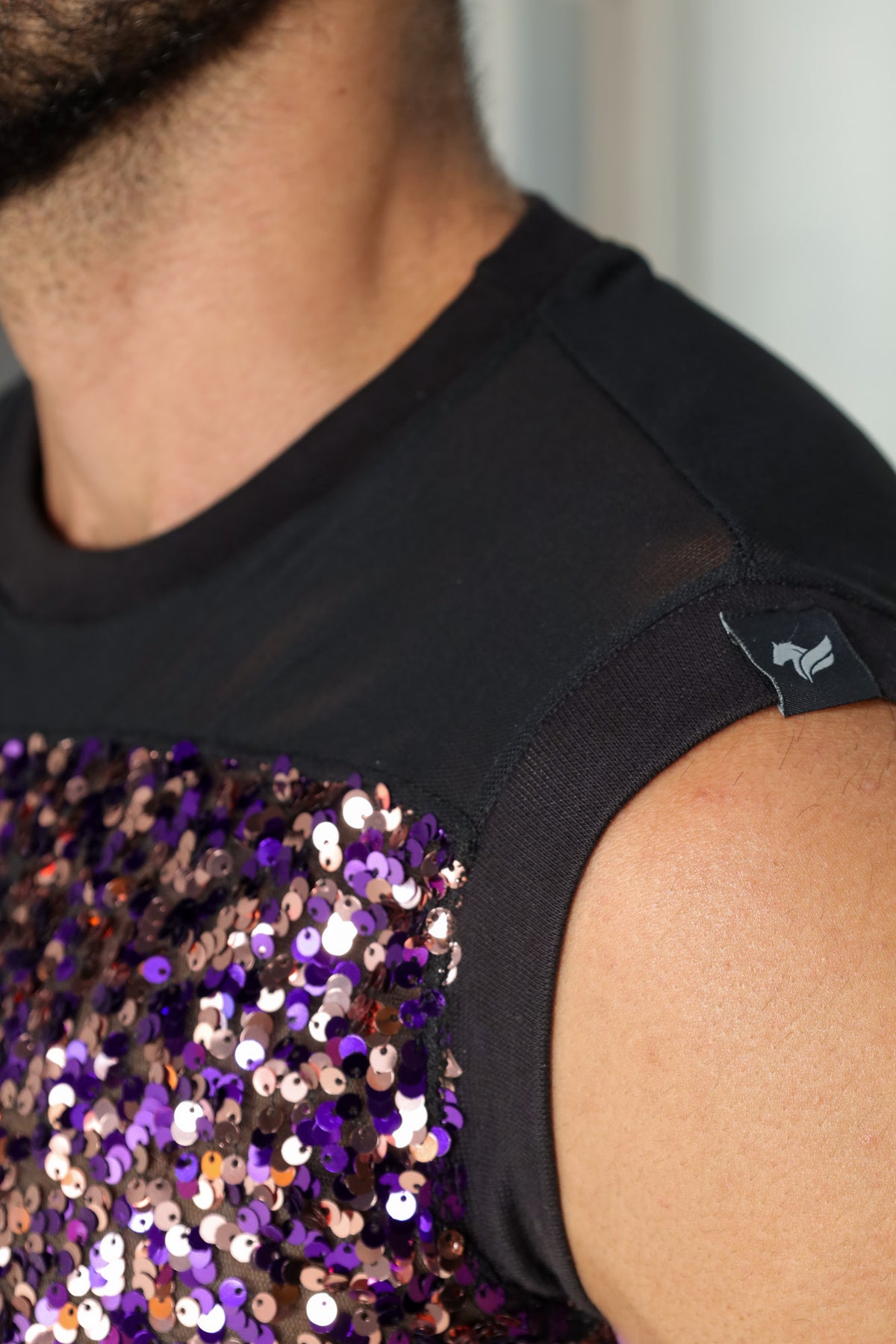 Regata Masculina em Tule com Detalhe na Frente Paetê