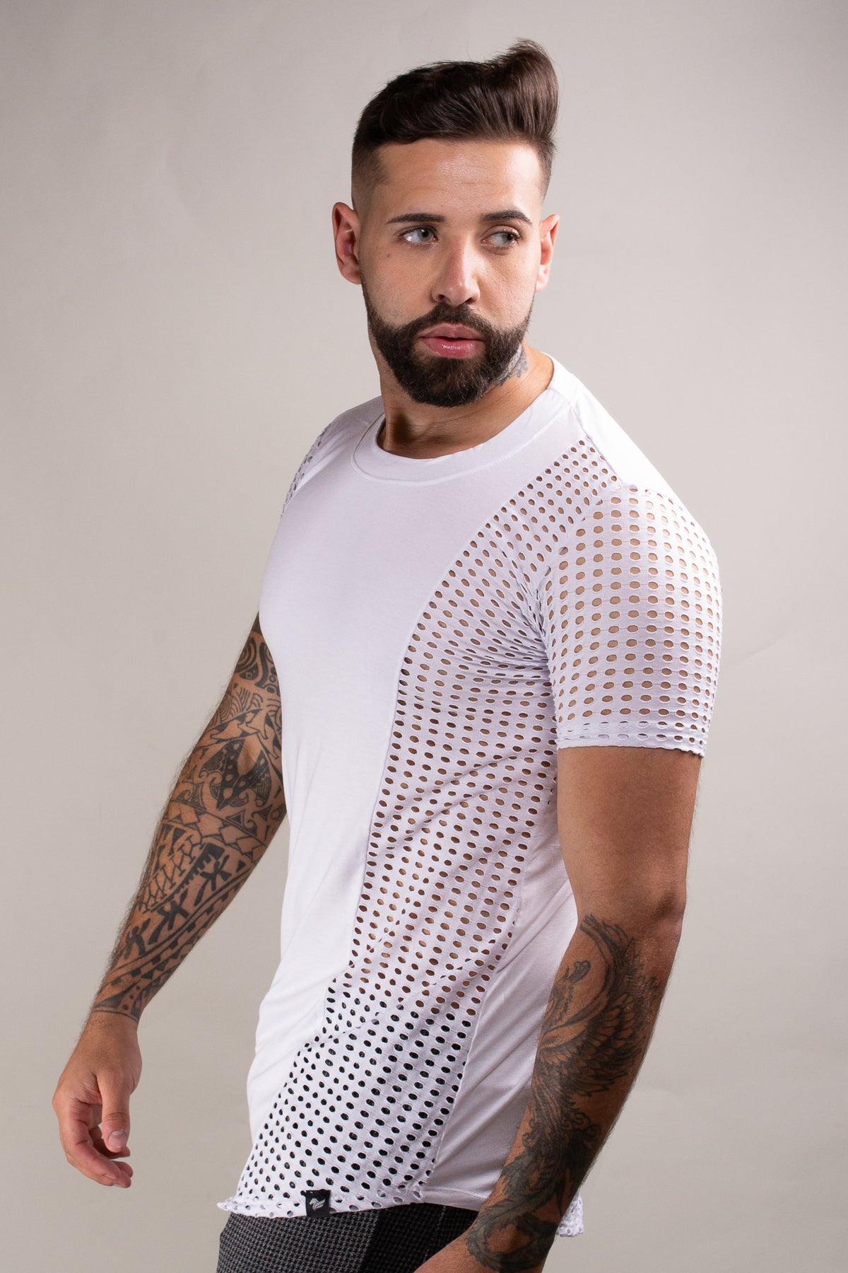 Camiseta Masculina em Viscolycra Com Detalhe Arrastão