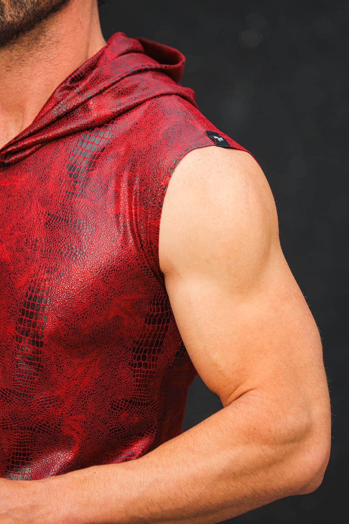 Colete Masculino em Couro Cobra Bordô