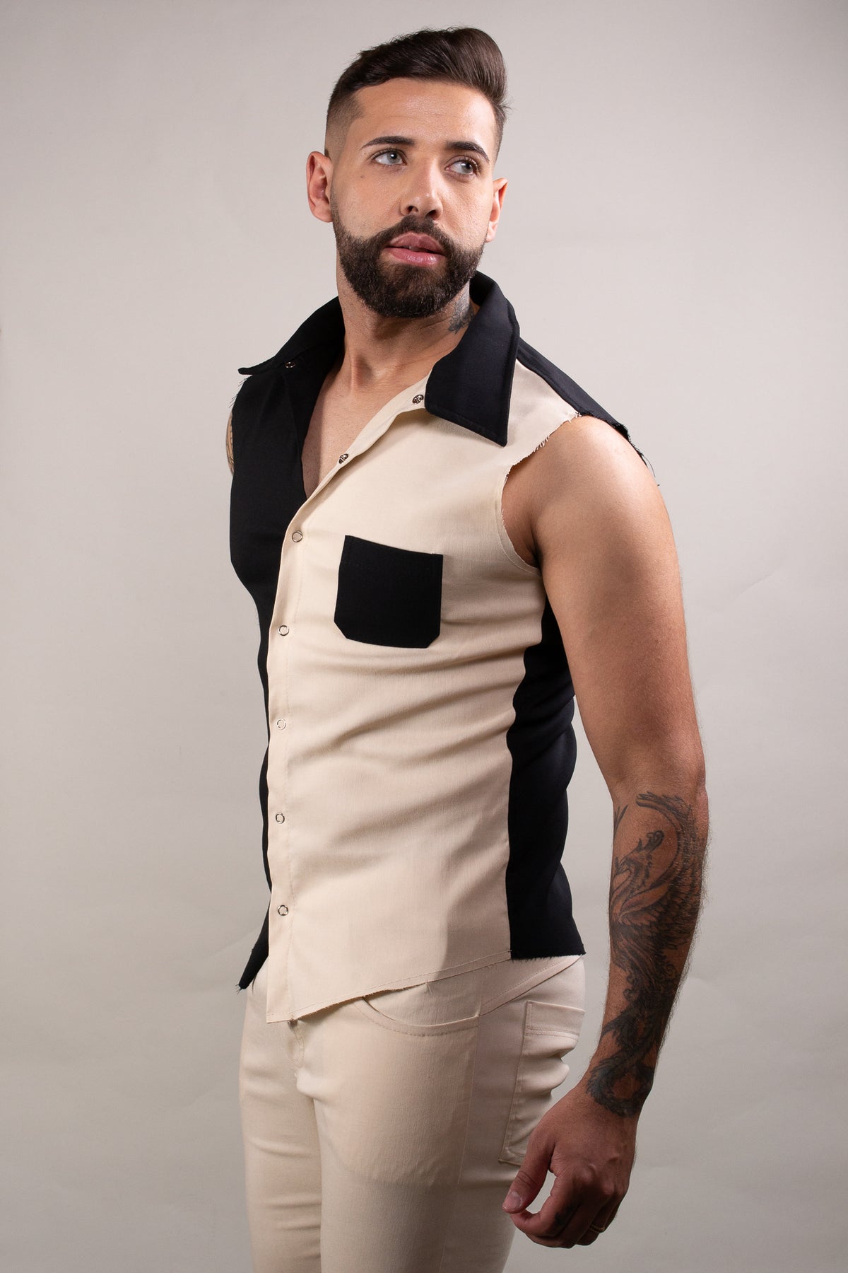 Camisa Masculina Modelo Machão Bengaline Metade Preto Bege