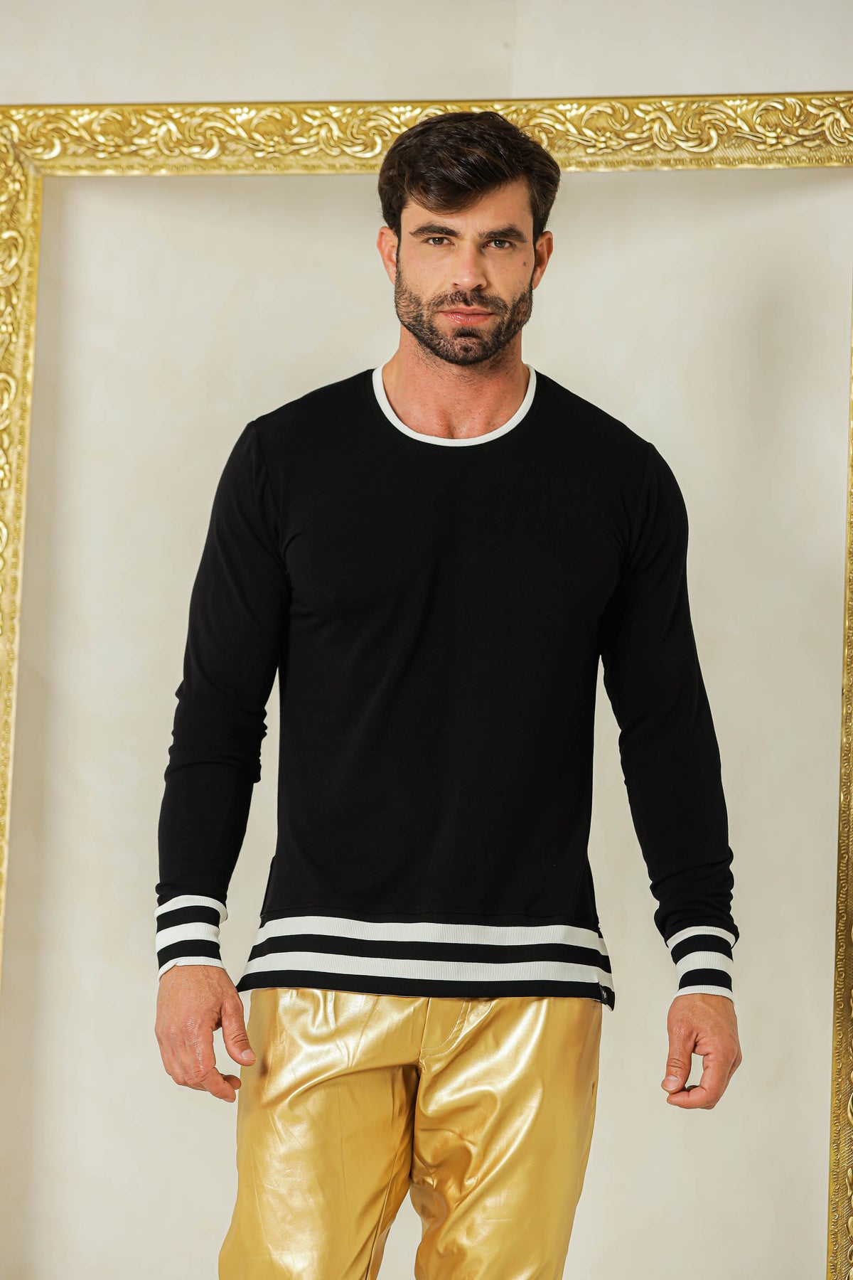 Blusa Masculina em Moletinho com Detalhe de Listras