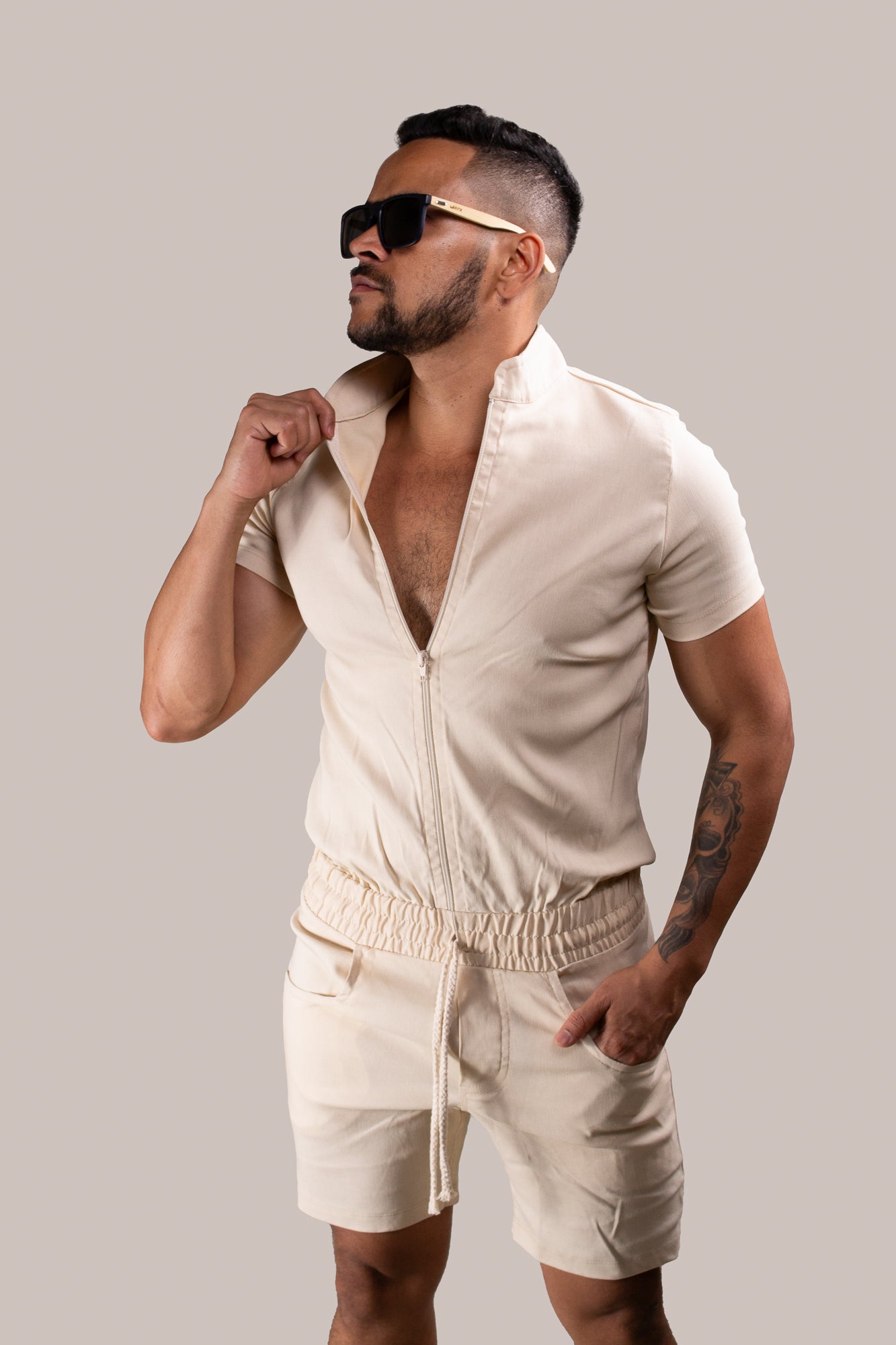 Macaquinho Masculino em Bengaline Bege