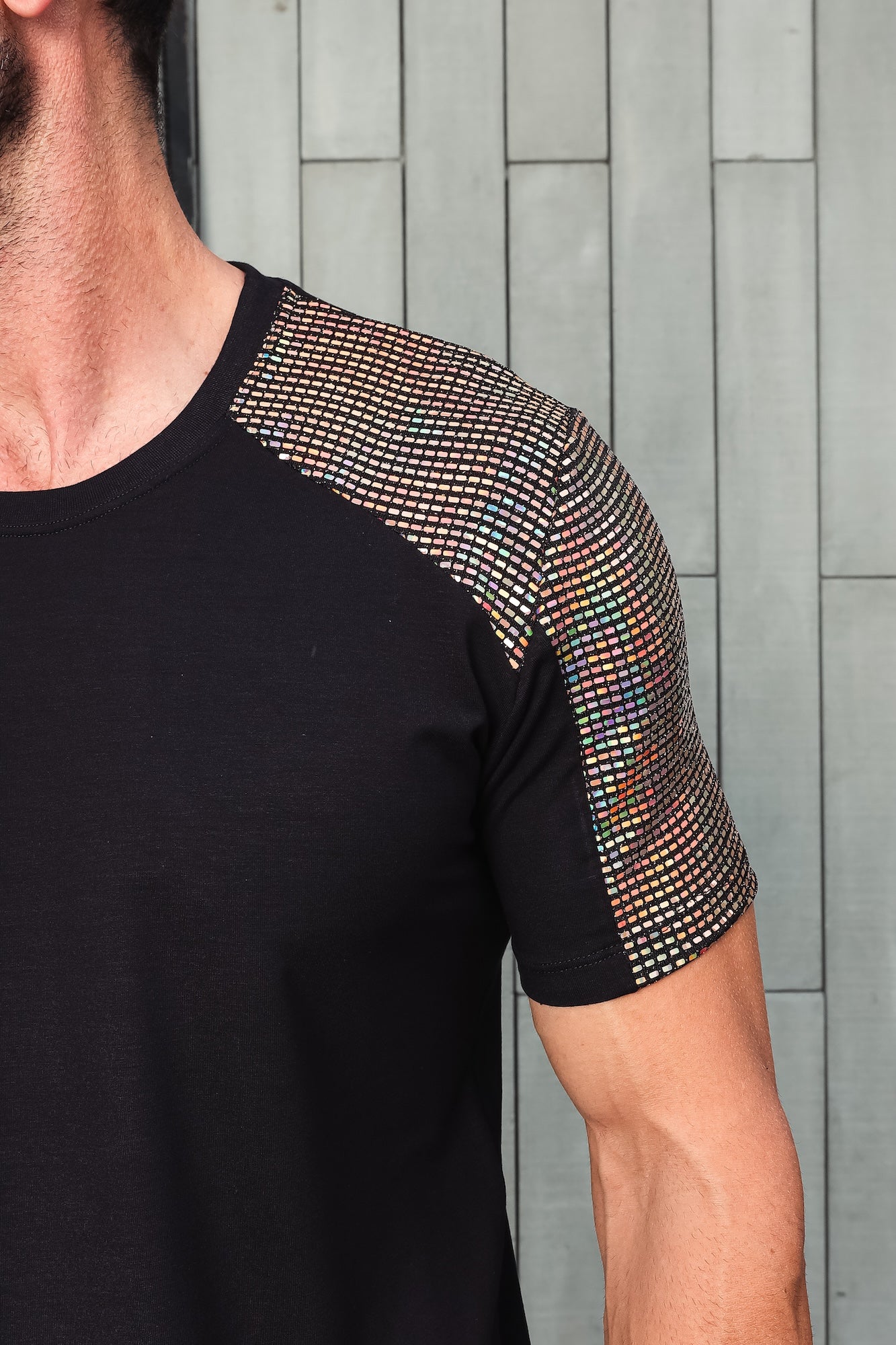 Camiseta Masculina em Viscolycra Mangas Paetê Brunella