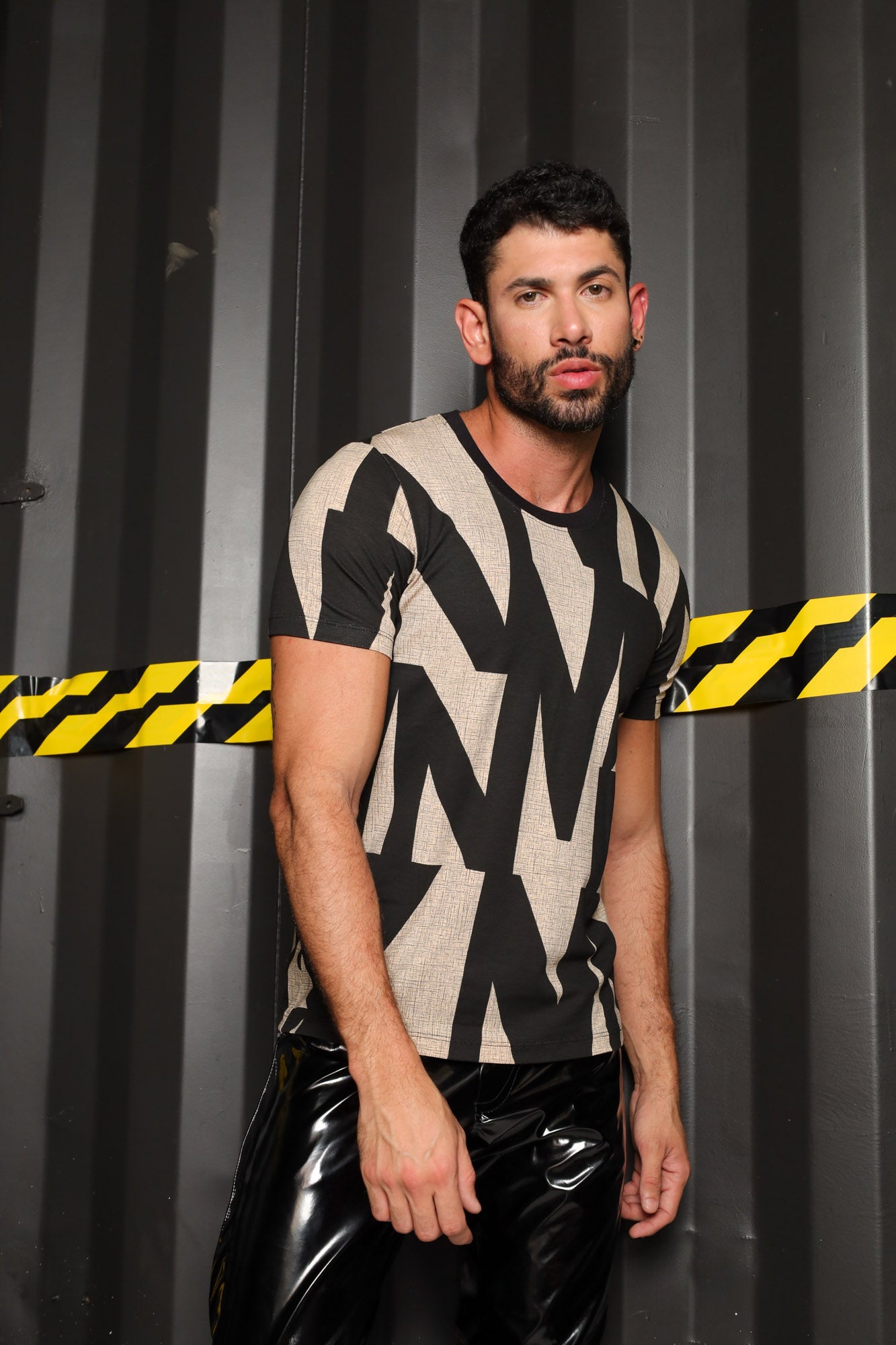 Camiseta Masculina Mama Punch® em Viscolycra Estampa Abstrata