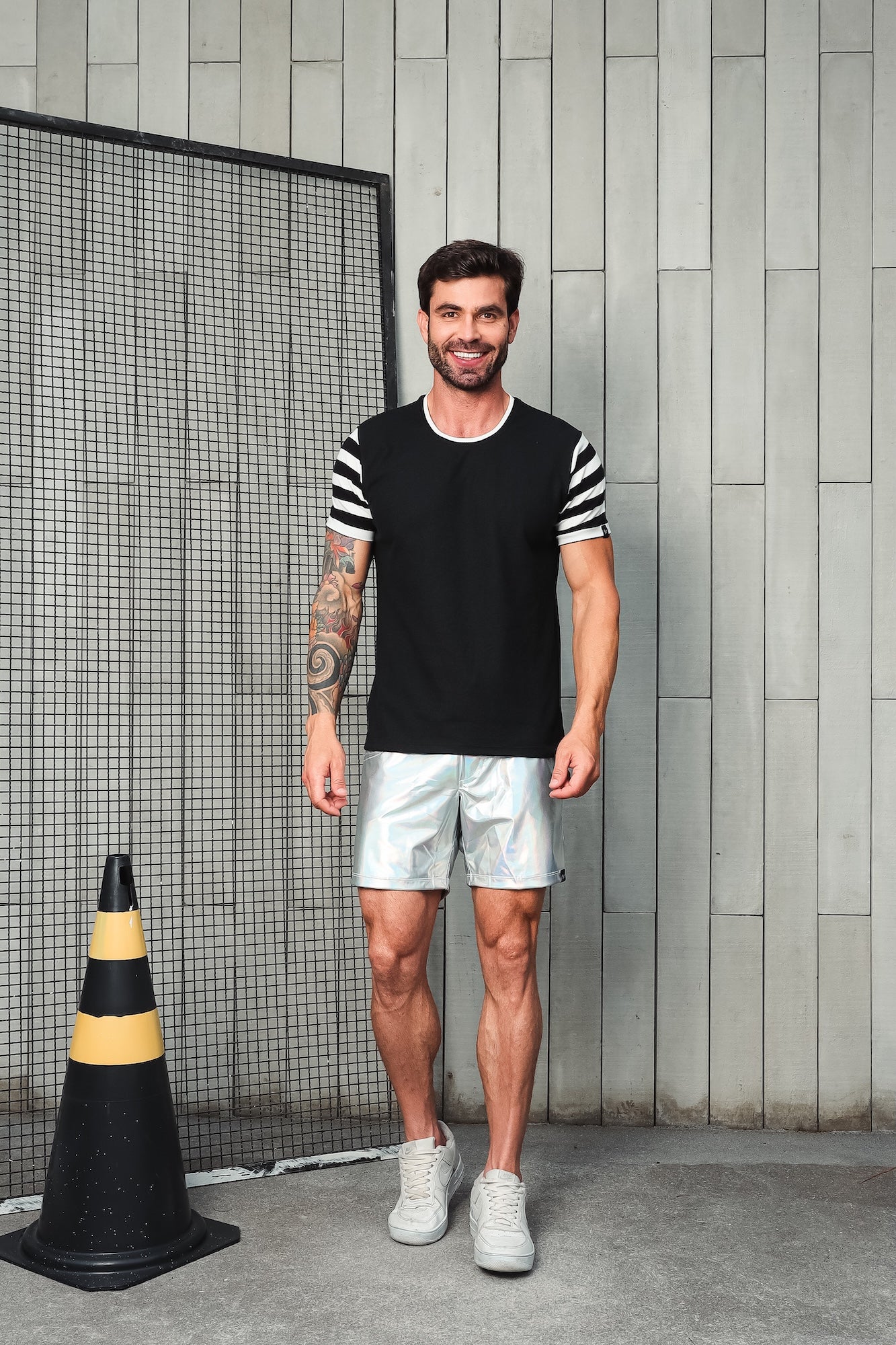 Camiseta Masculina em Malha Crepe Listrada