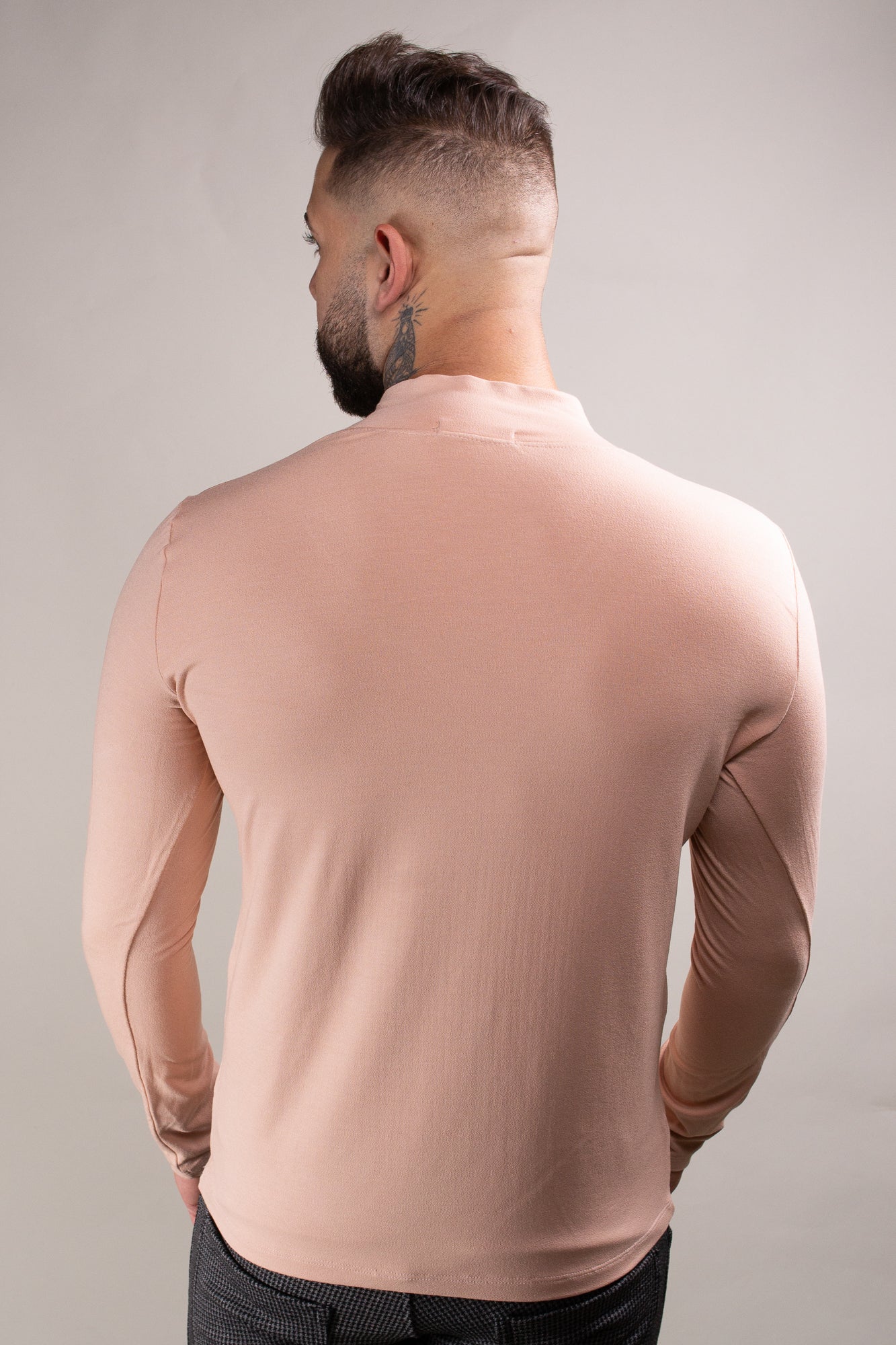 Blusa Masculina Gola V Malha Nude