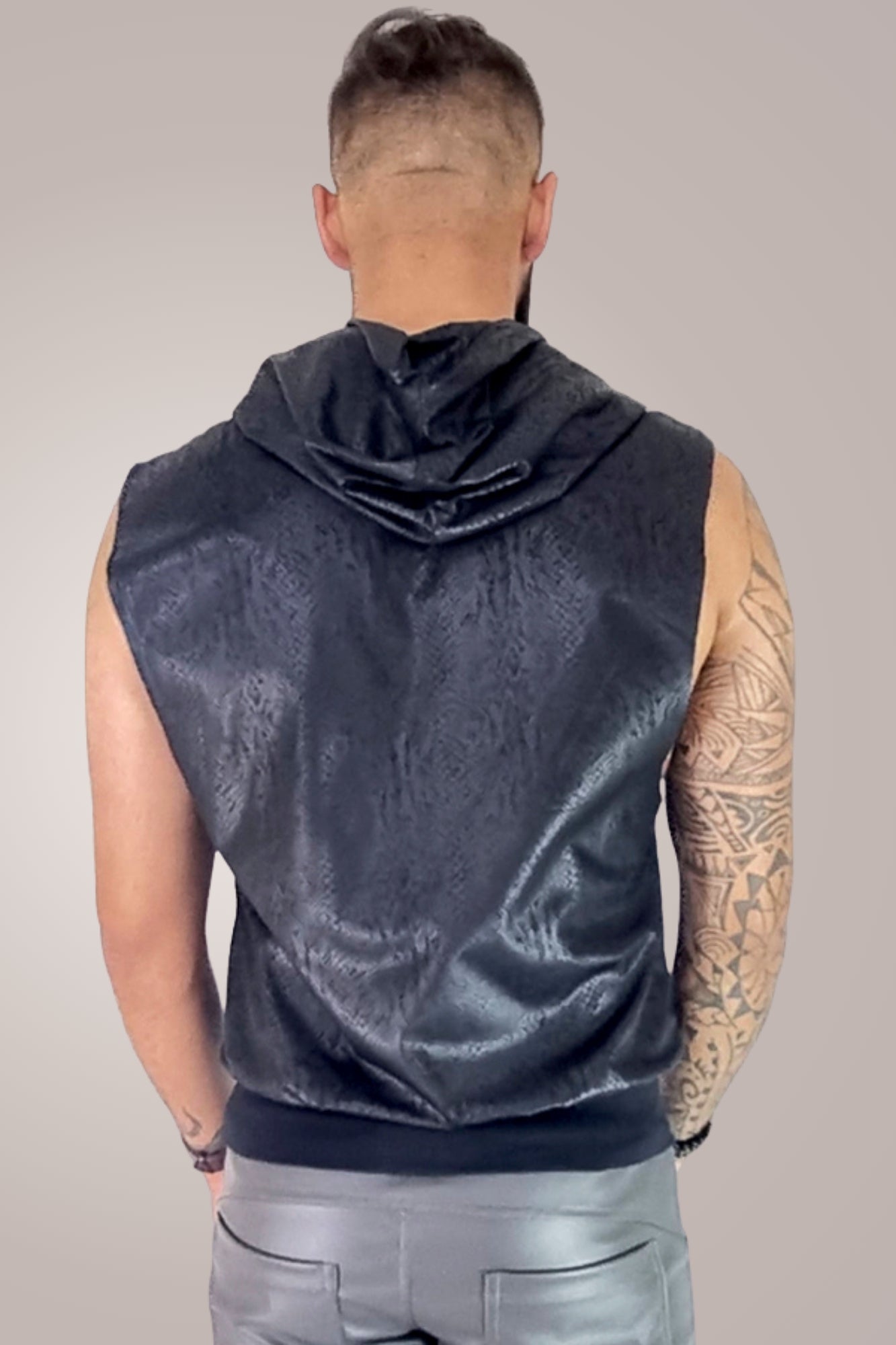 Colete Masculino em Cirrê Pele de Crocodilo Preto