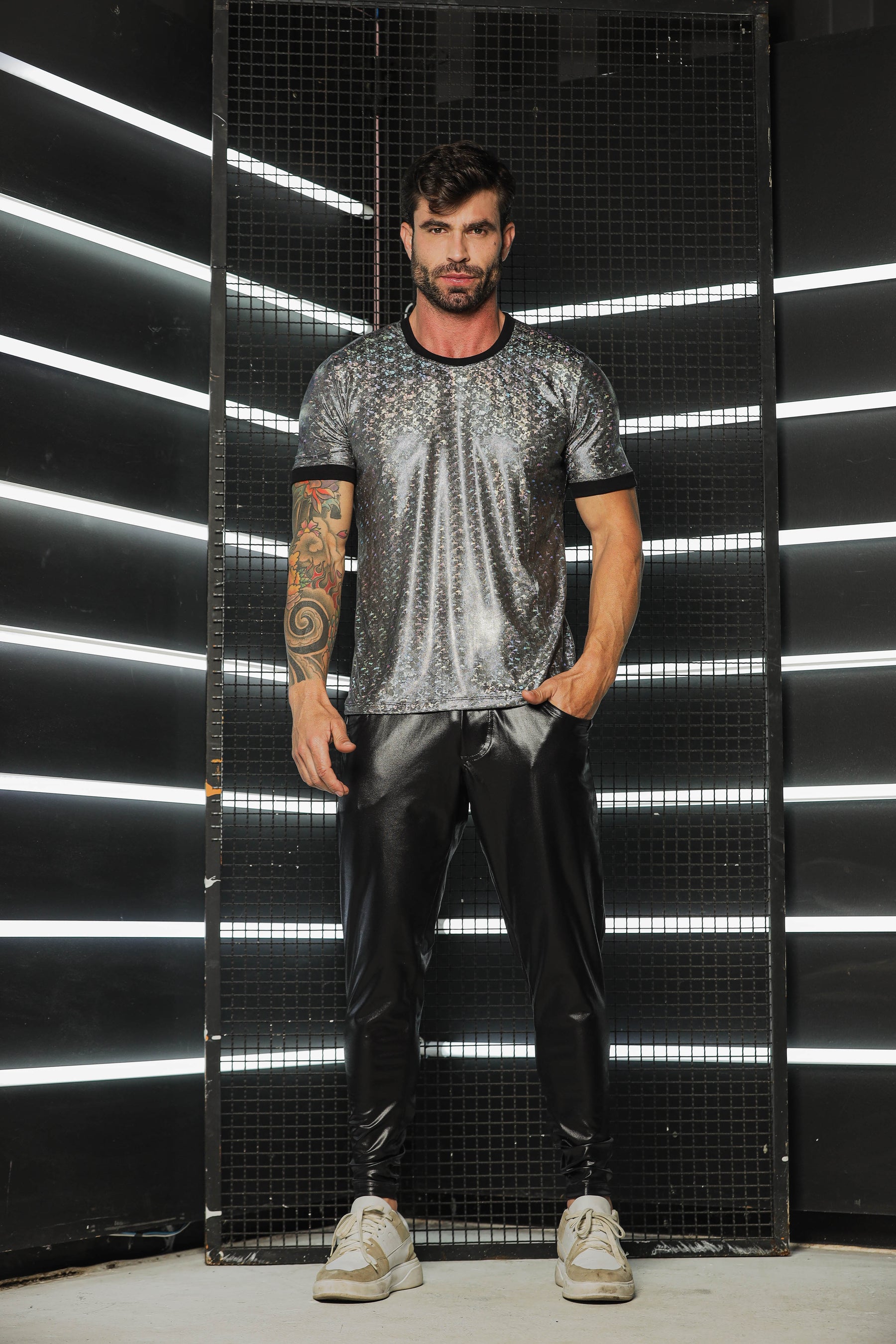 Camiseta Masculina Malha Holográfica Colorida