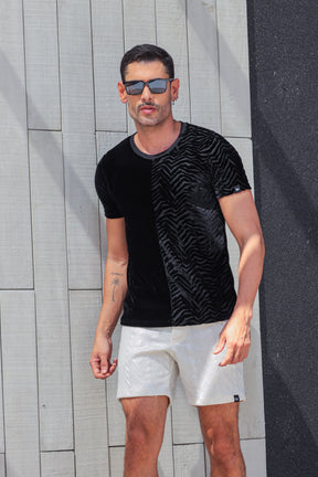 Camiseta Masculina em Veludo com Devorê de Veludo