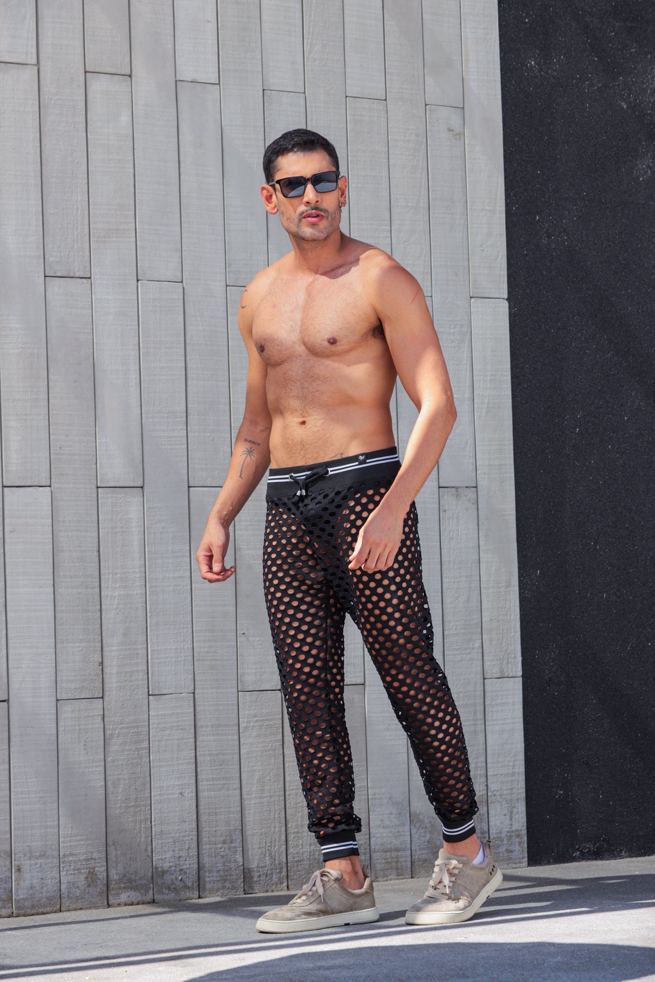 Calça Masculina em Arrastão Cós Listrado