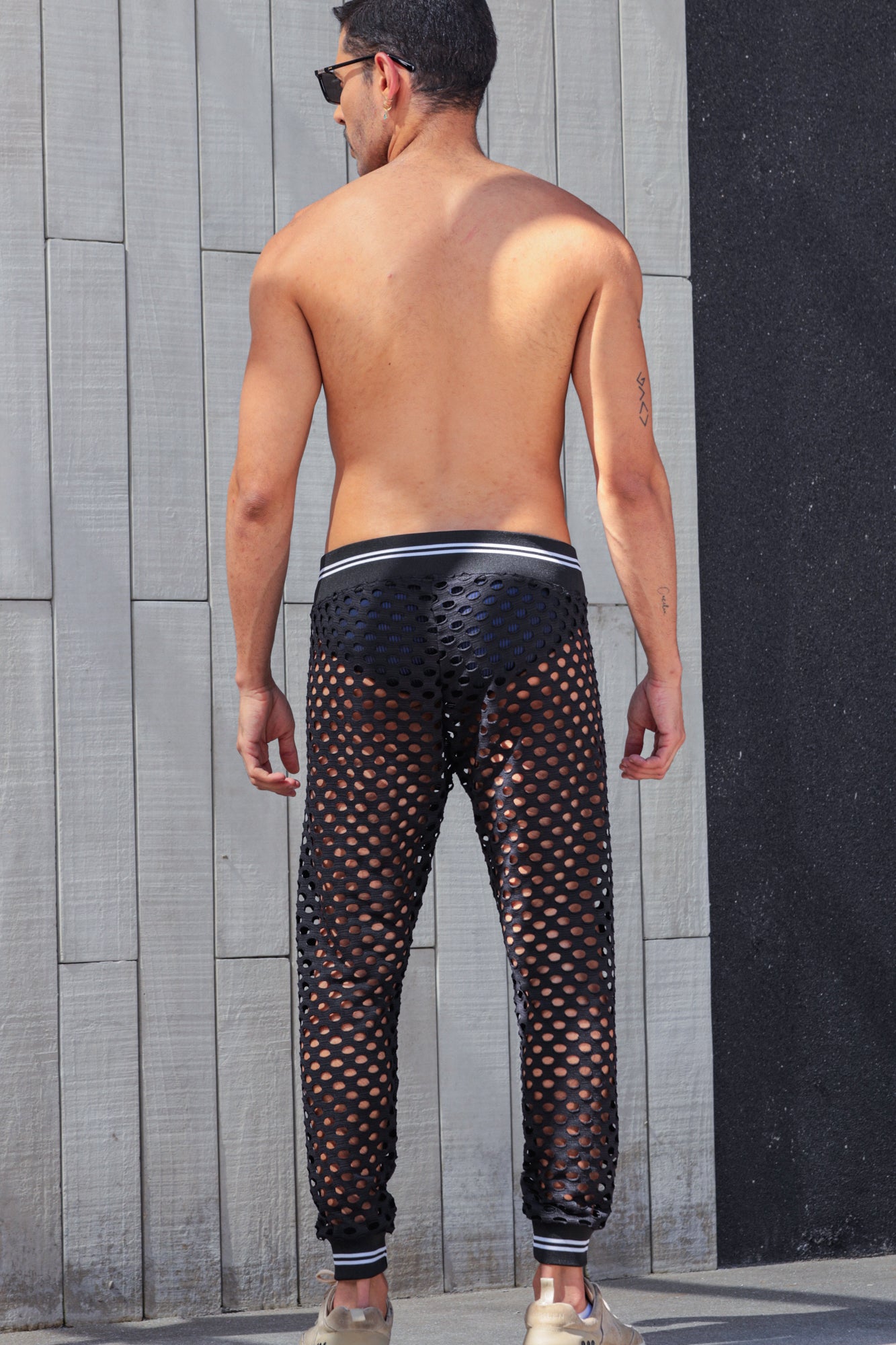Calça Masculina em Arrastão Cós Listrado