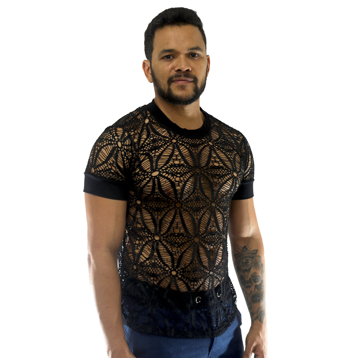 Camiseta Masculina em Arrastão Floral Preto
