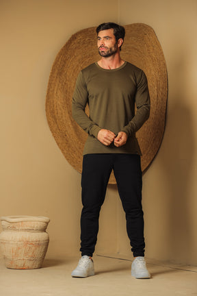 Camiseta Masculina Crepe com Fenda Lateral