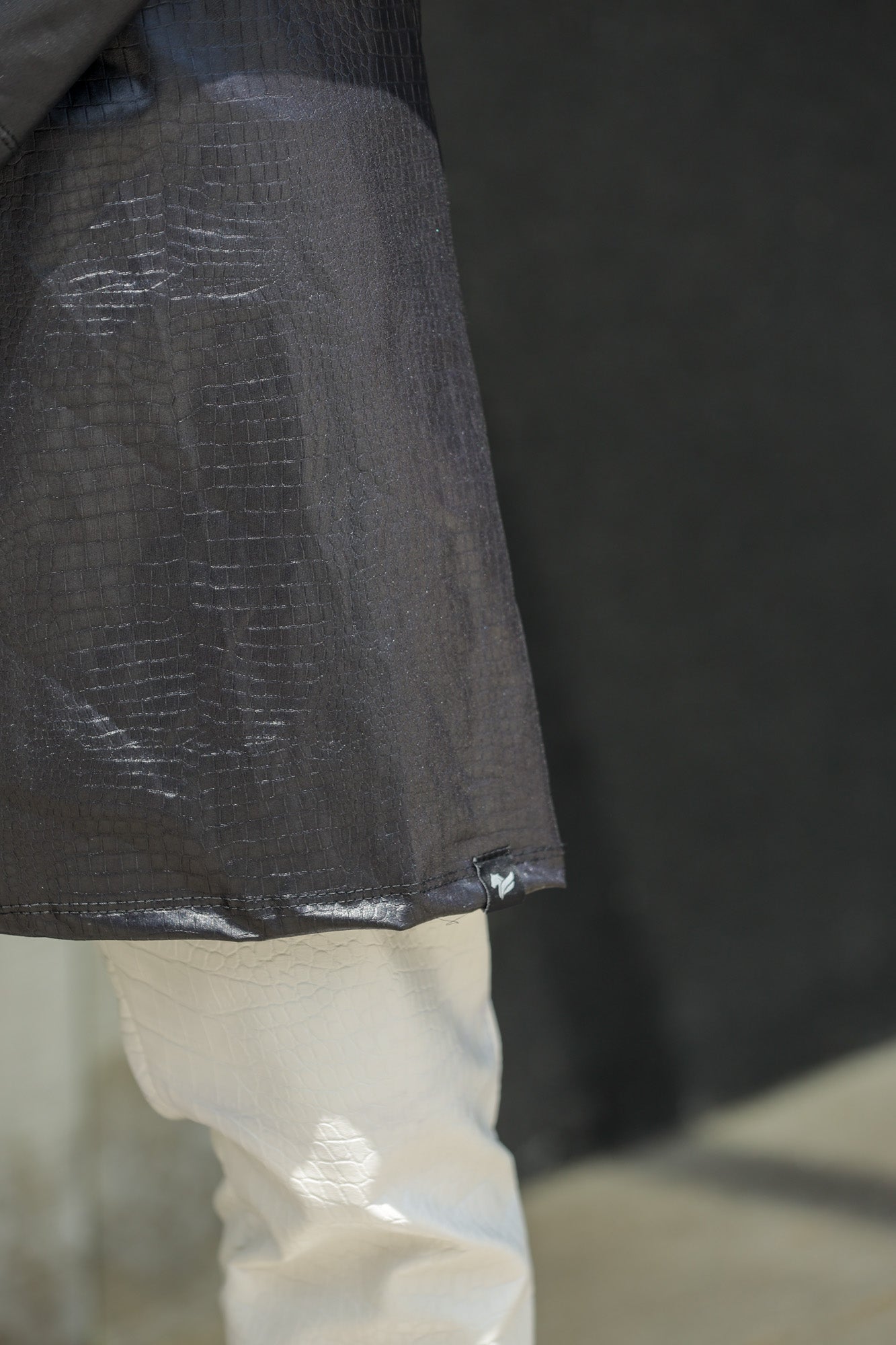 Cardigan Masculino em Cirrê Croco com Capuz