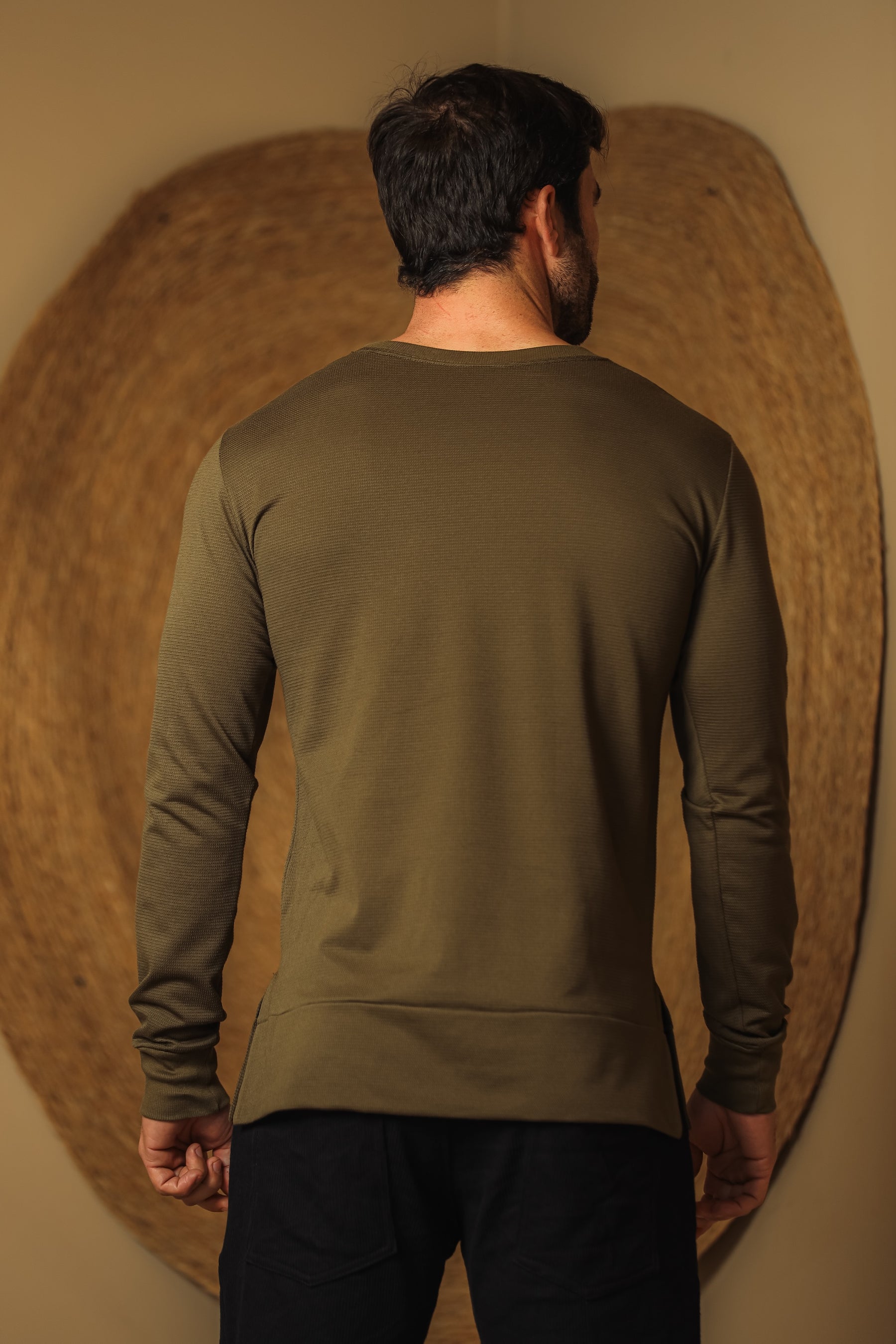 Camiseta Masculina Crepe com Fenda Lateral