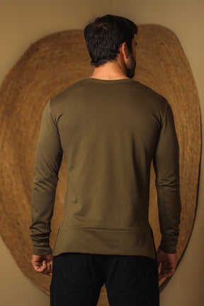 Camiseta Masculina Crepe com Fenda Lateral