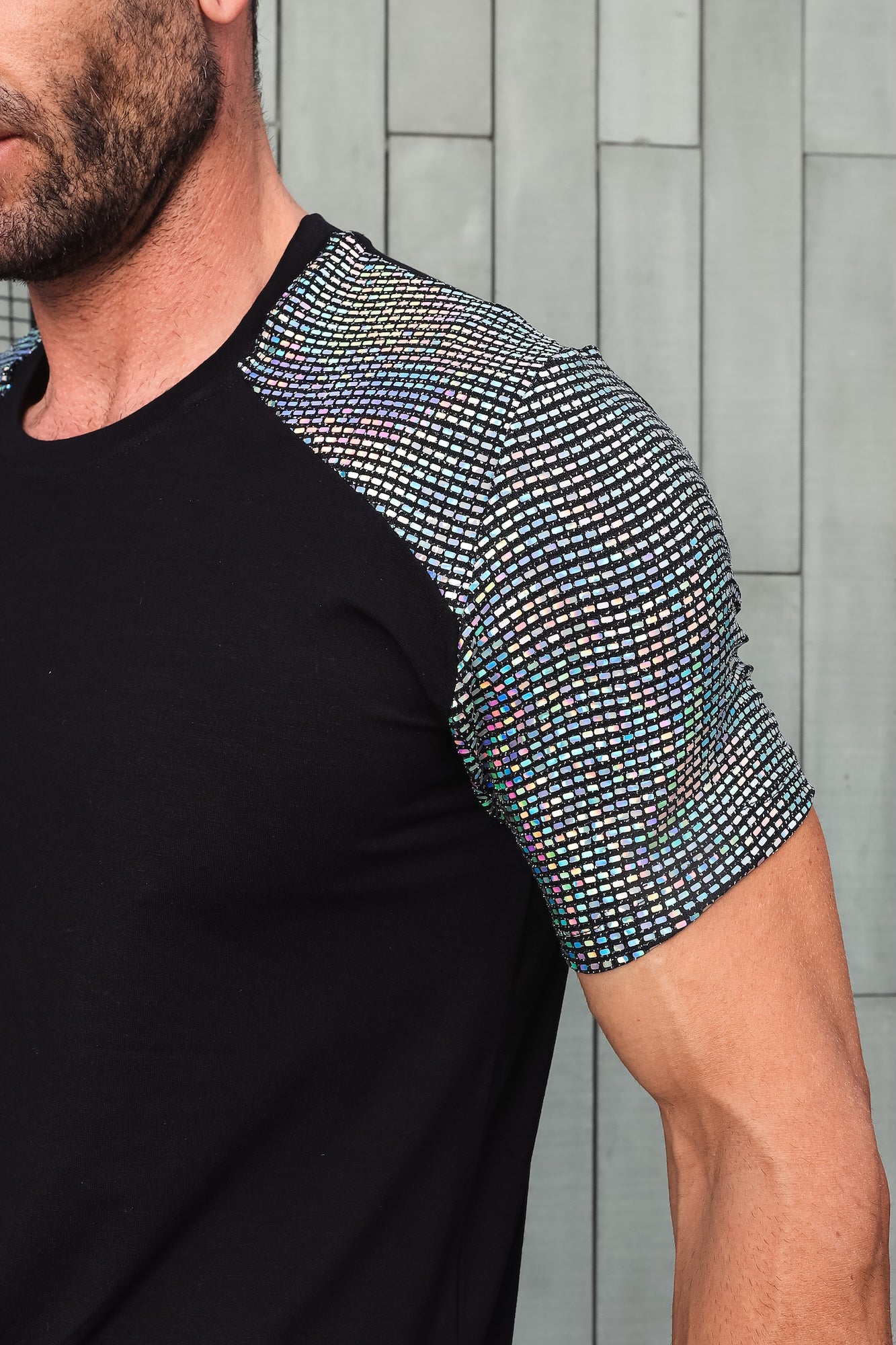 Camiseta Masculina em Viscolycra Mangas Paetê Brunella