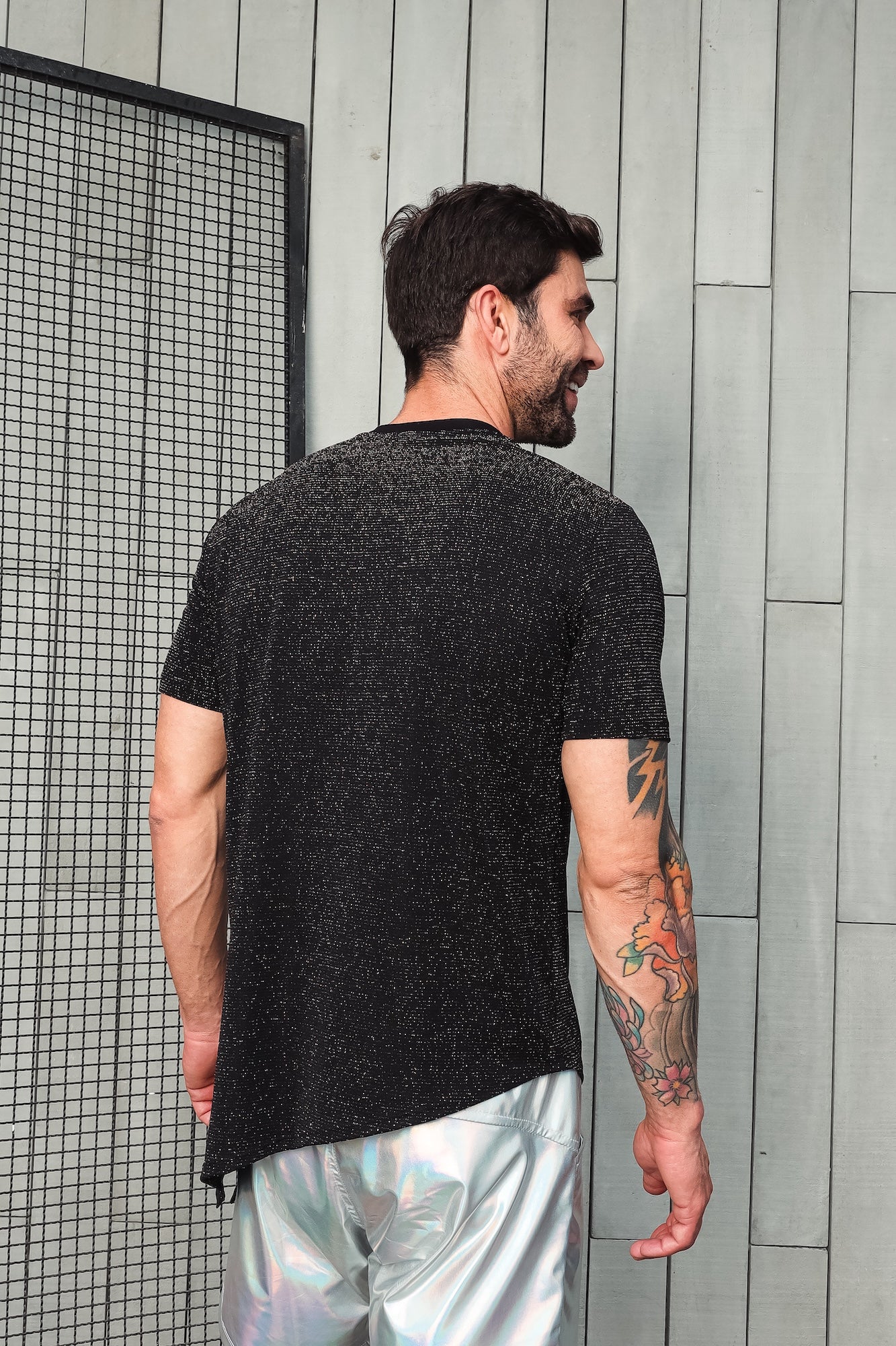 Camiseta Long Masculina em Lurex Detalhe em Viscolycra