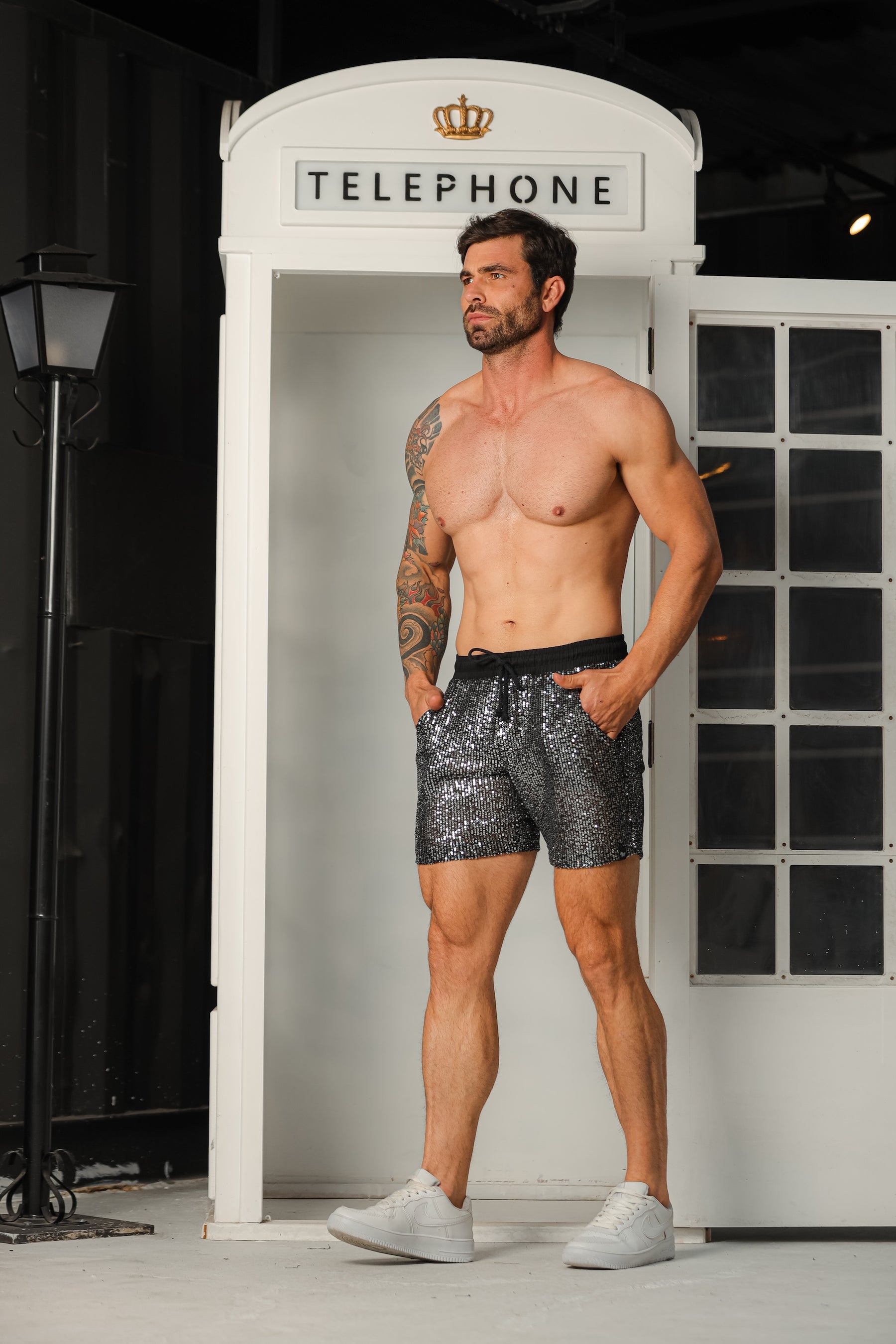 Short Masculino em Paetê Cós Franzido