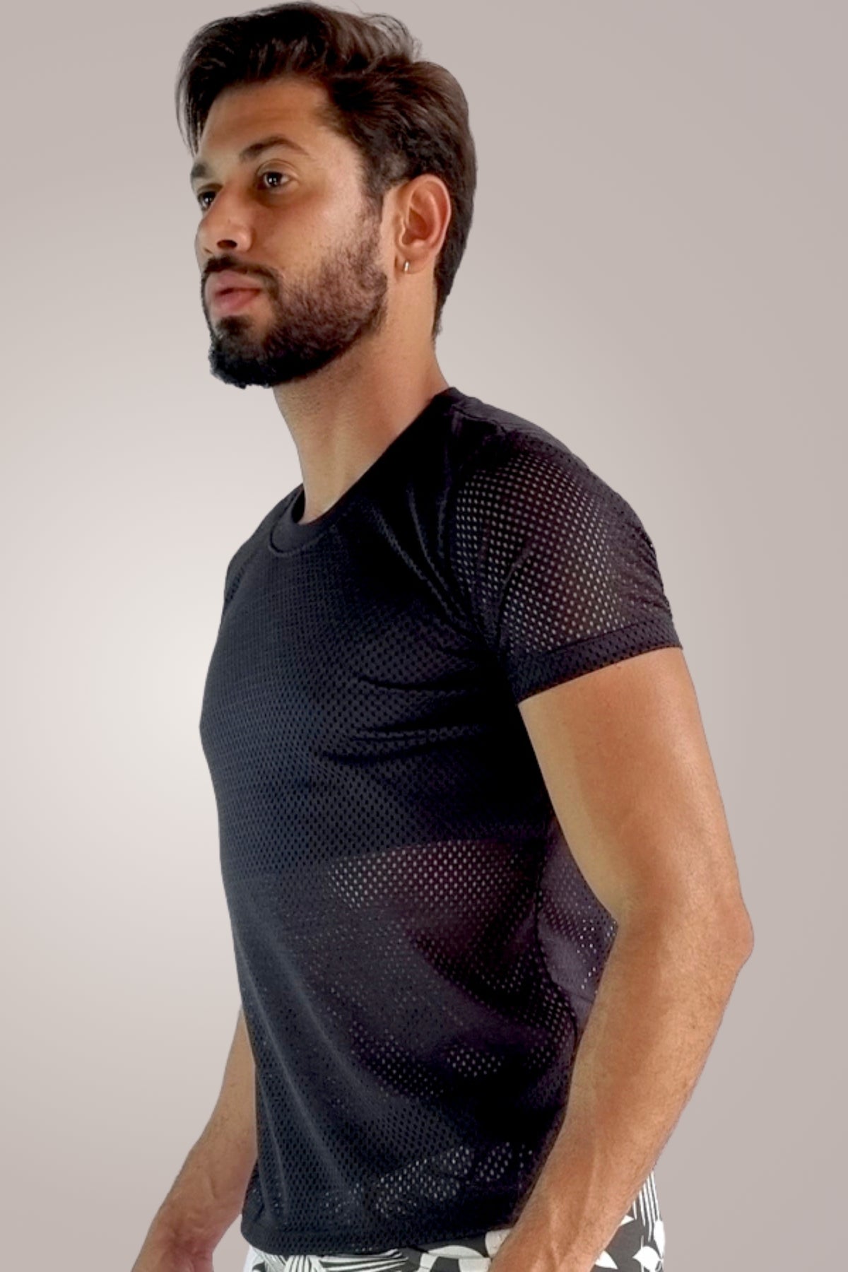 Camiseta Masculina em Tela Modelo Cropped