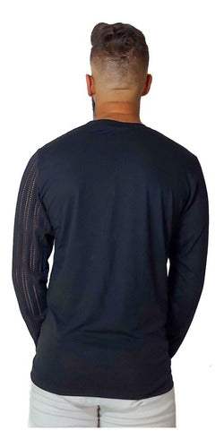 Camiseta Masculina Manga Longa em Viscolycra com Detalhe Arrastão
