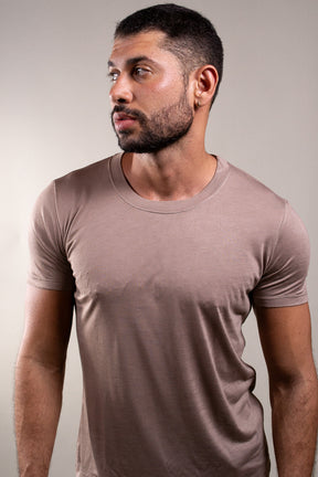 Camiseta Masculina Básica em Viscolycra Bege