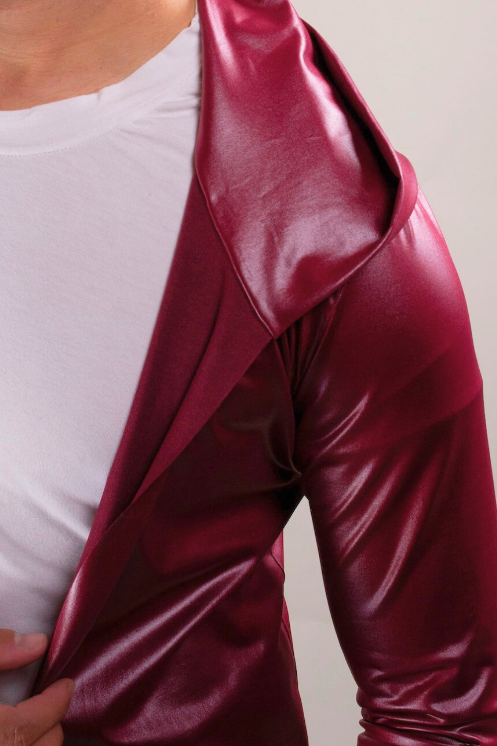 Cardigan Masculino com Capuz em Cirrê Bordô